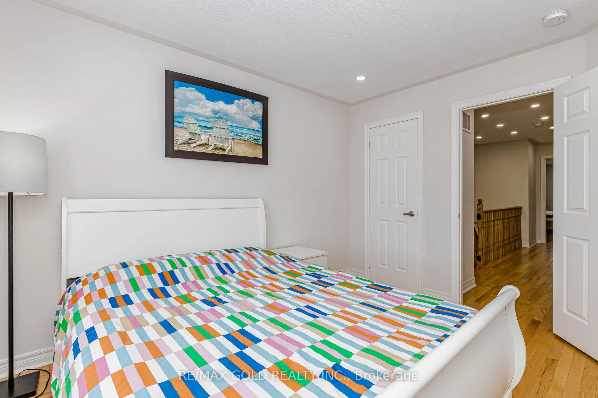 Photo 30 of 566 Bessborough Drive, Milton, Harrison — HOMEH