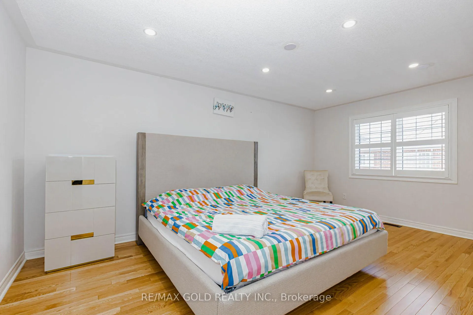 Photo 49 of 566 Bessborough Drive, Milton, Harrison — HOMEH