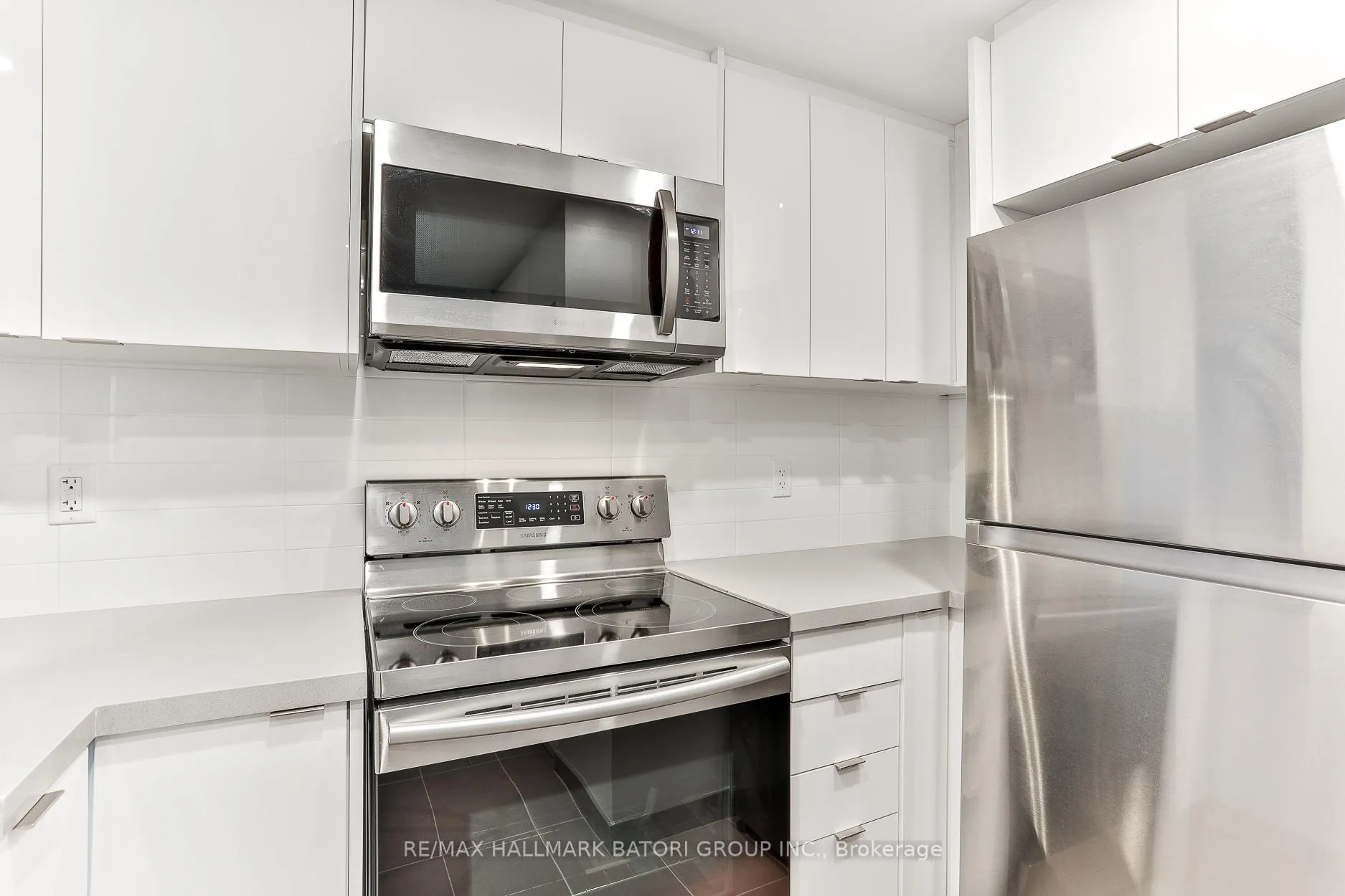 Photo 6 of Unit 310, 2603 Bathurst Street, Toronto, Forest Hill North — HOMEH