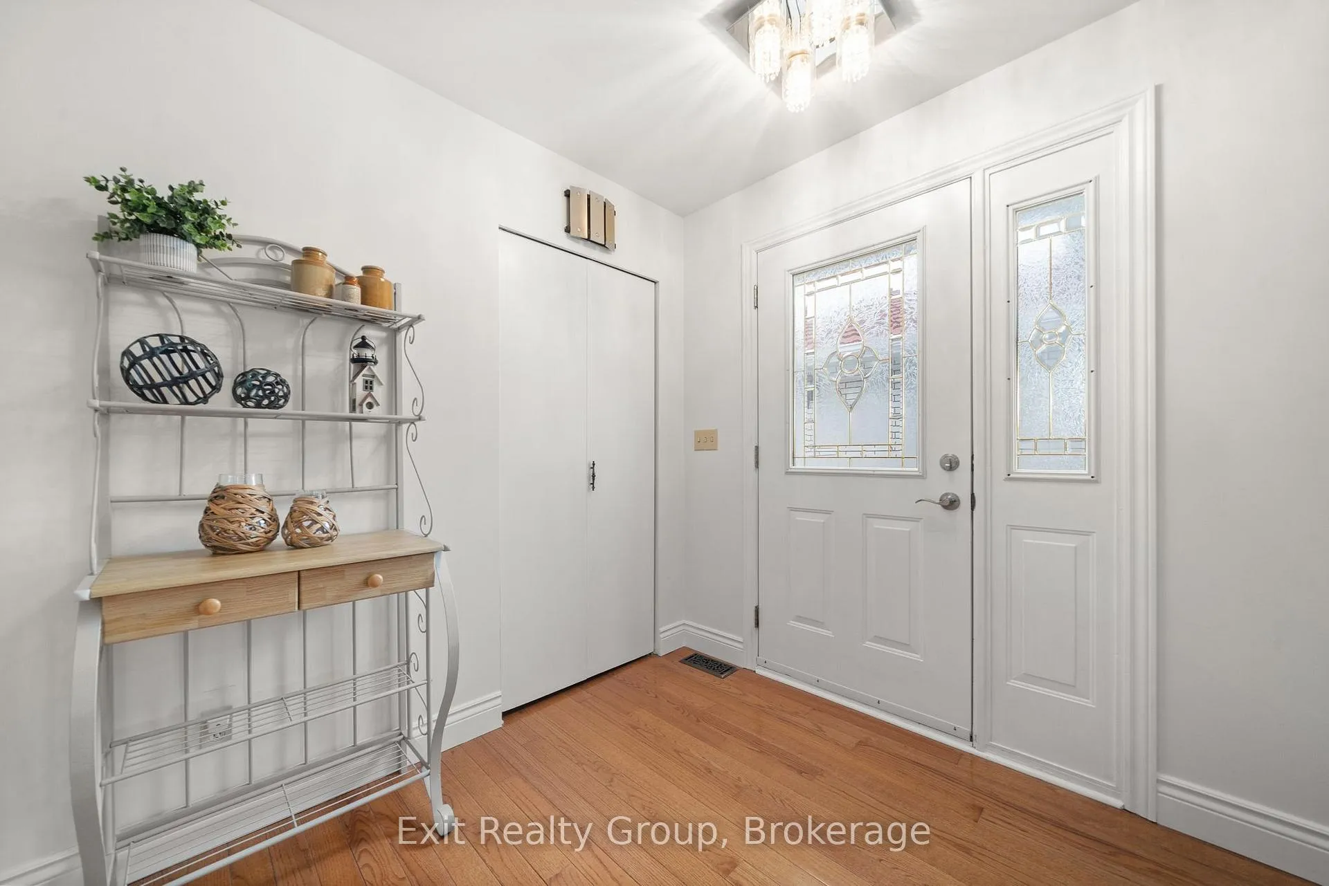 Photo 5 of 95 Boundary Road, Belleville, Thurlow Ward — HOMEH