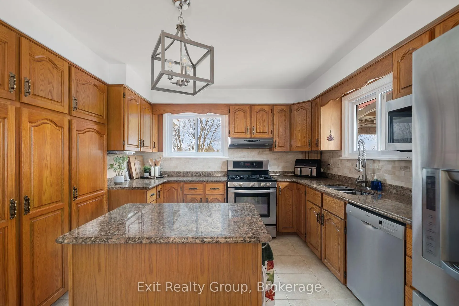 Photo 11 of 95 Boundary Road, Belleville, Thurlow Ward — HOMEH