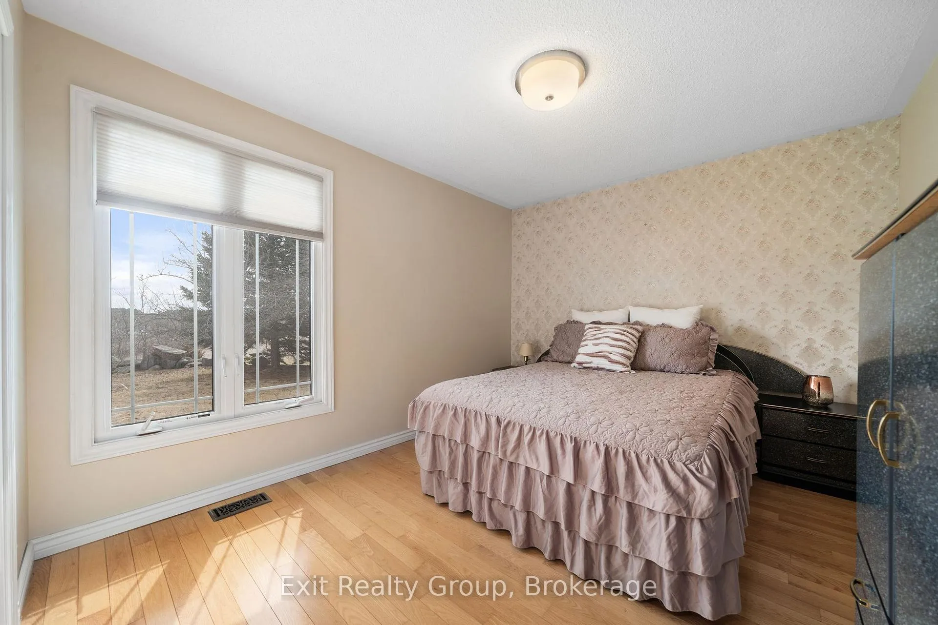 Photo 19 of 95 Boundary Road, Belleville, Thurlow Ward — HOMEH
