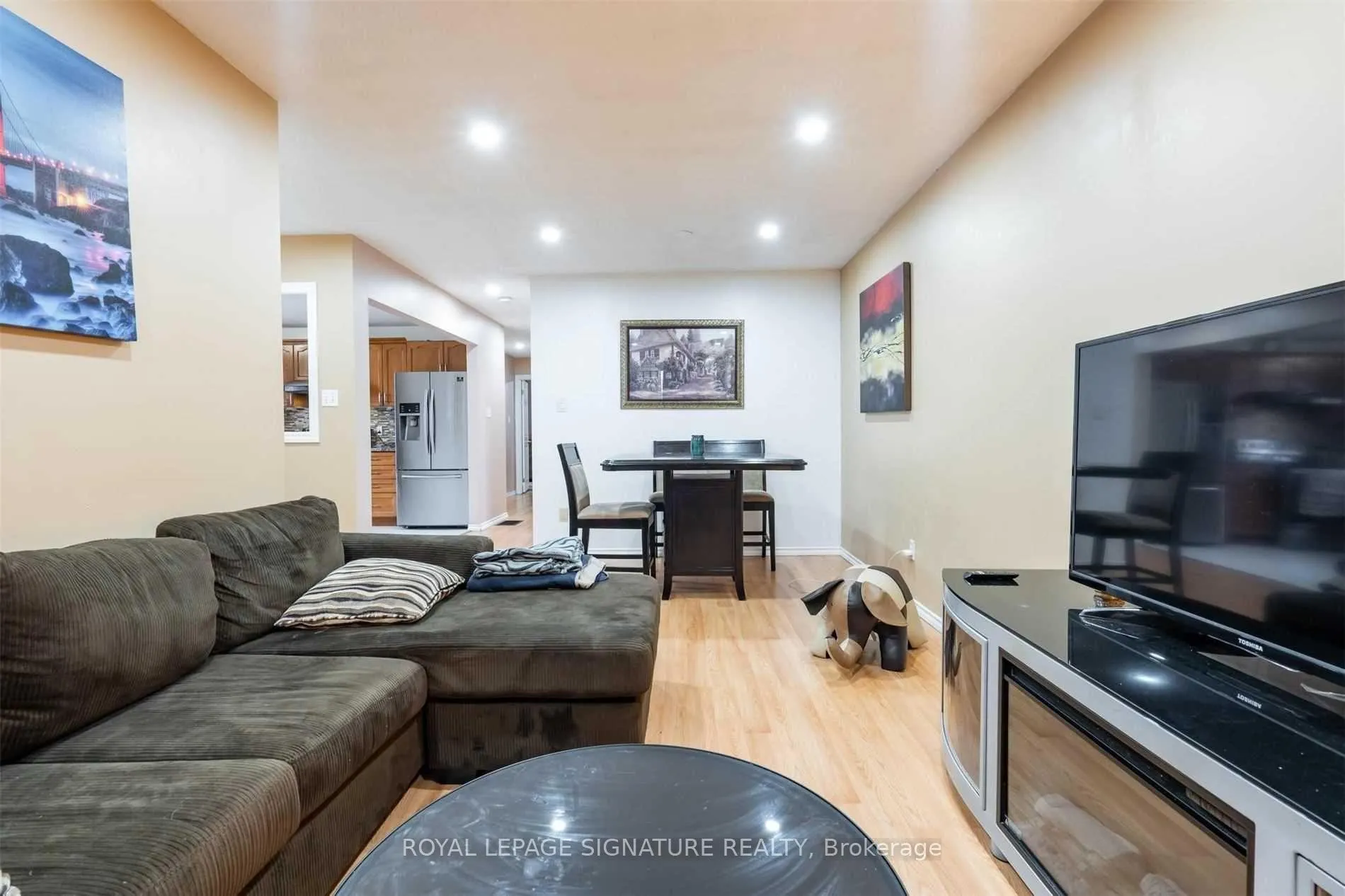 Photo 10 of Unit Upper, 52 Buchanan Crescent, Brantford — HOMEH