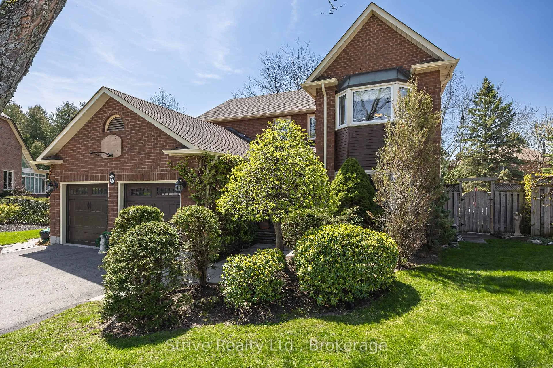 Photo 3 of 59 Blackcreek Trail, Clarington, Courtice — HOMEH