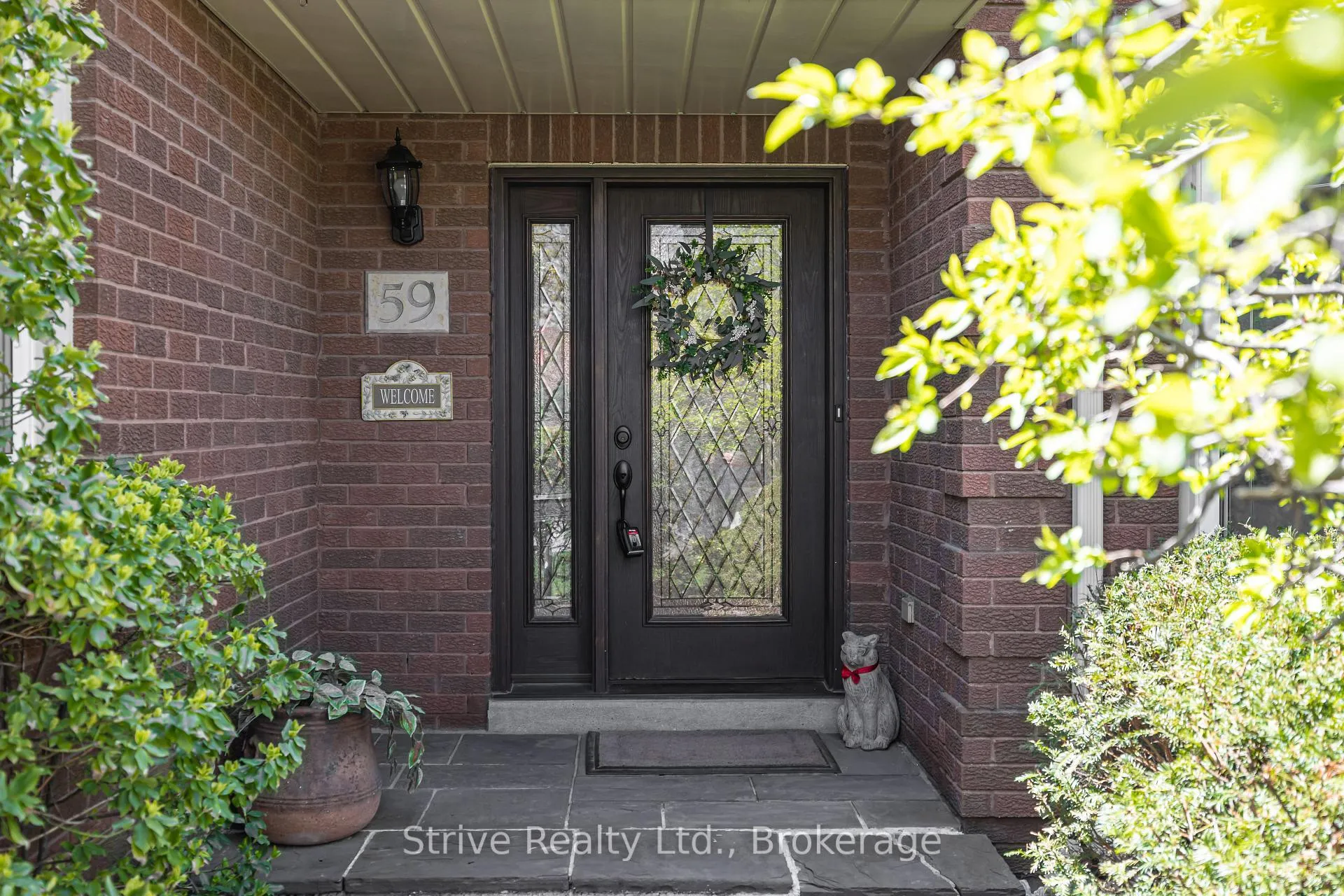 Photo 4 of 59 Blackcreek Trail, Clarington, Courtice — HOMEH