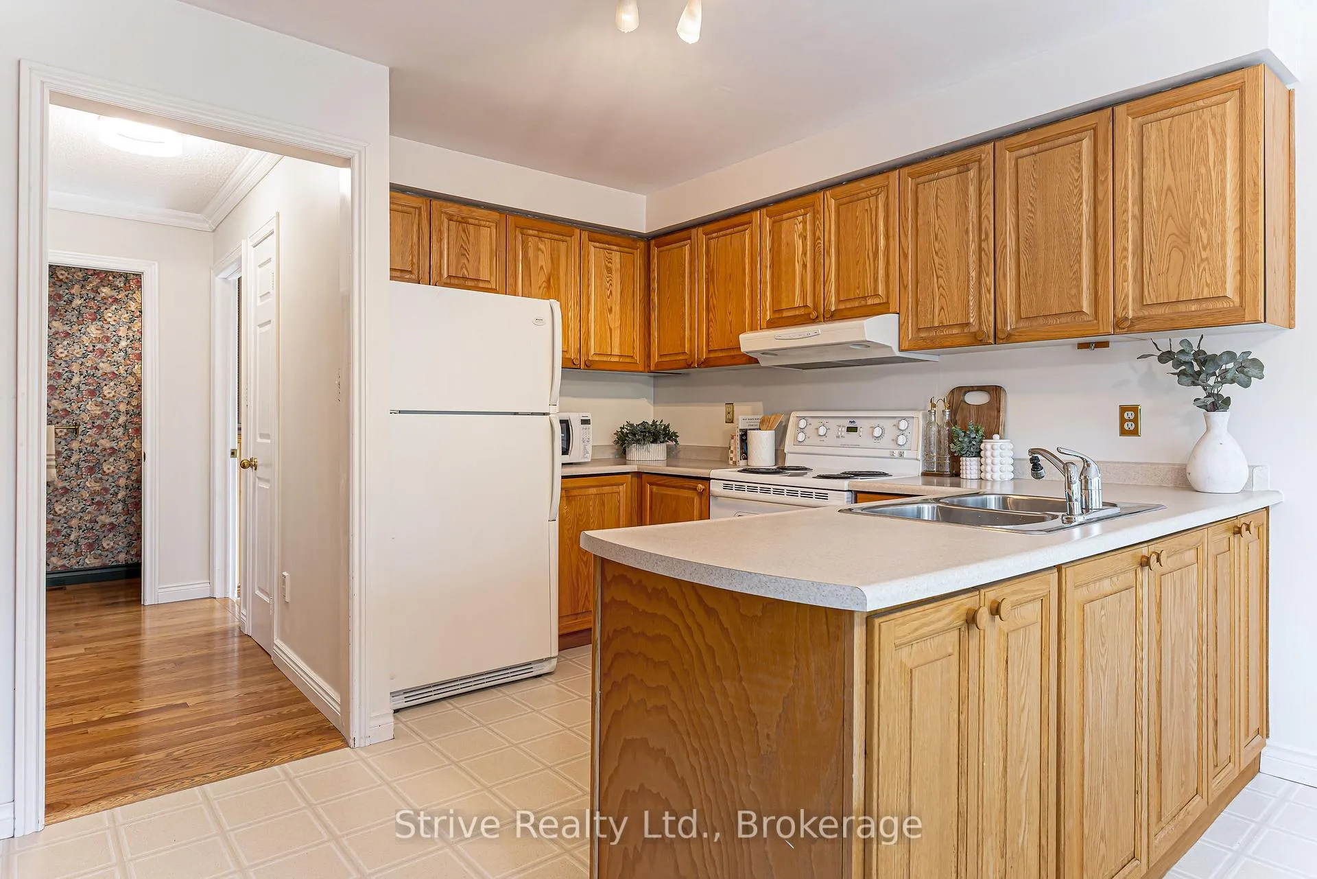 Photo 15 of 59 Blackcreek Trail, Clarington, Courtice — HOMEH