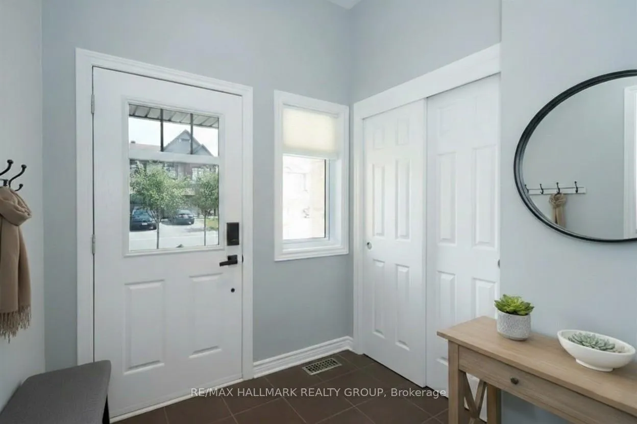 Photo 2 of 659 Petrichor Crescent, Ottawa, Avalon West — HOMEH