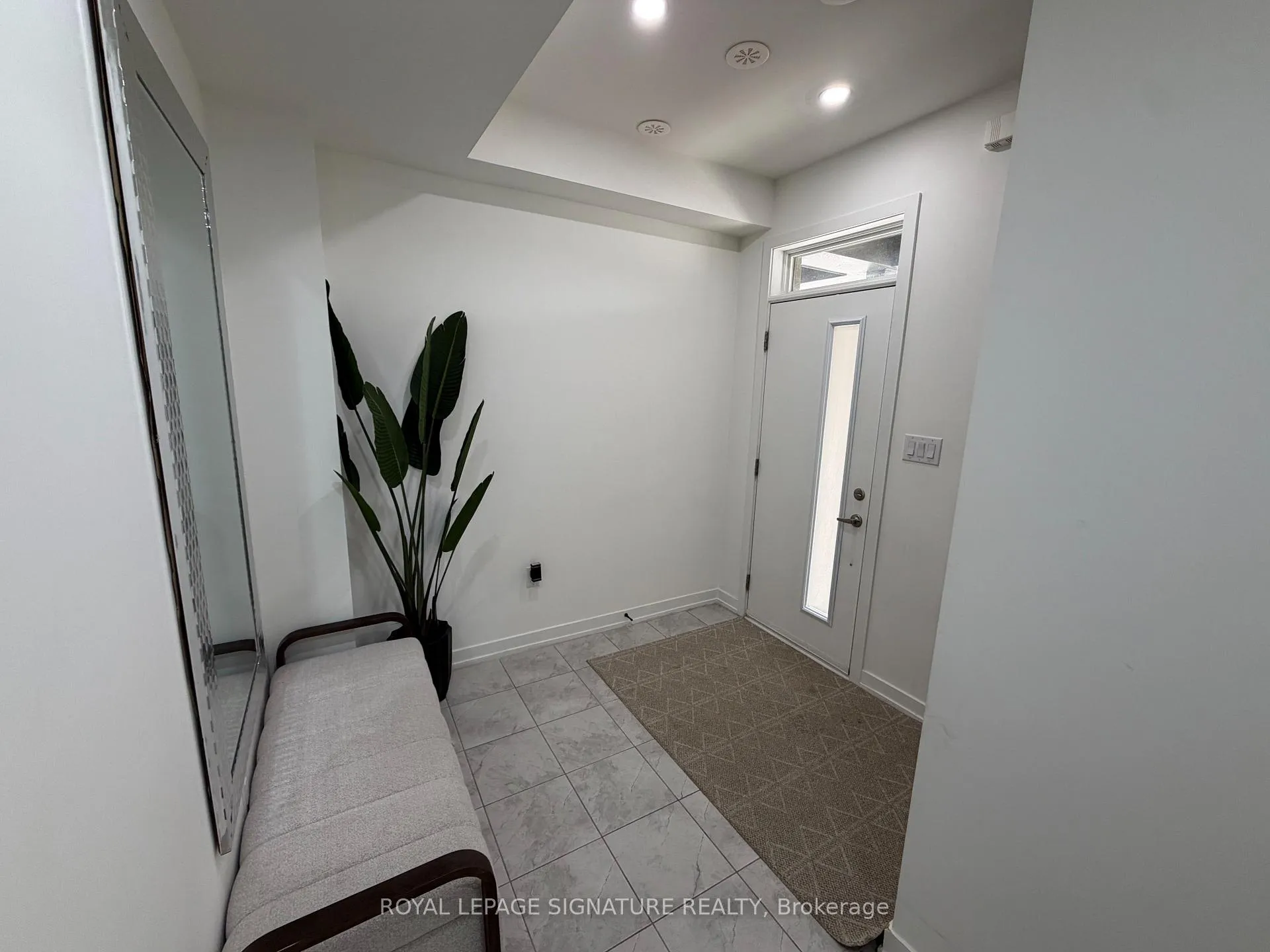 Photo 9 of 2 Beliveau Street, Vaughan, Vaughan Grove — HOMEH
