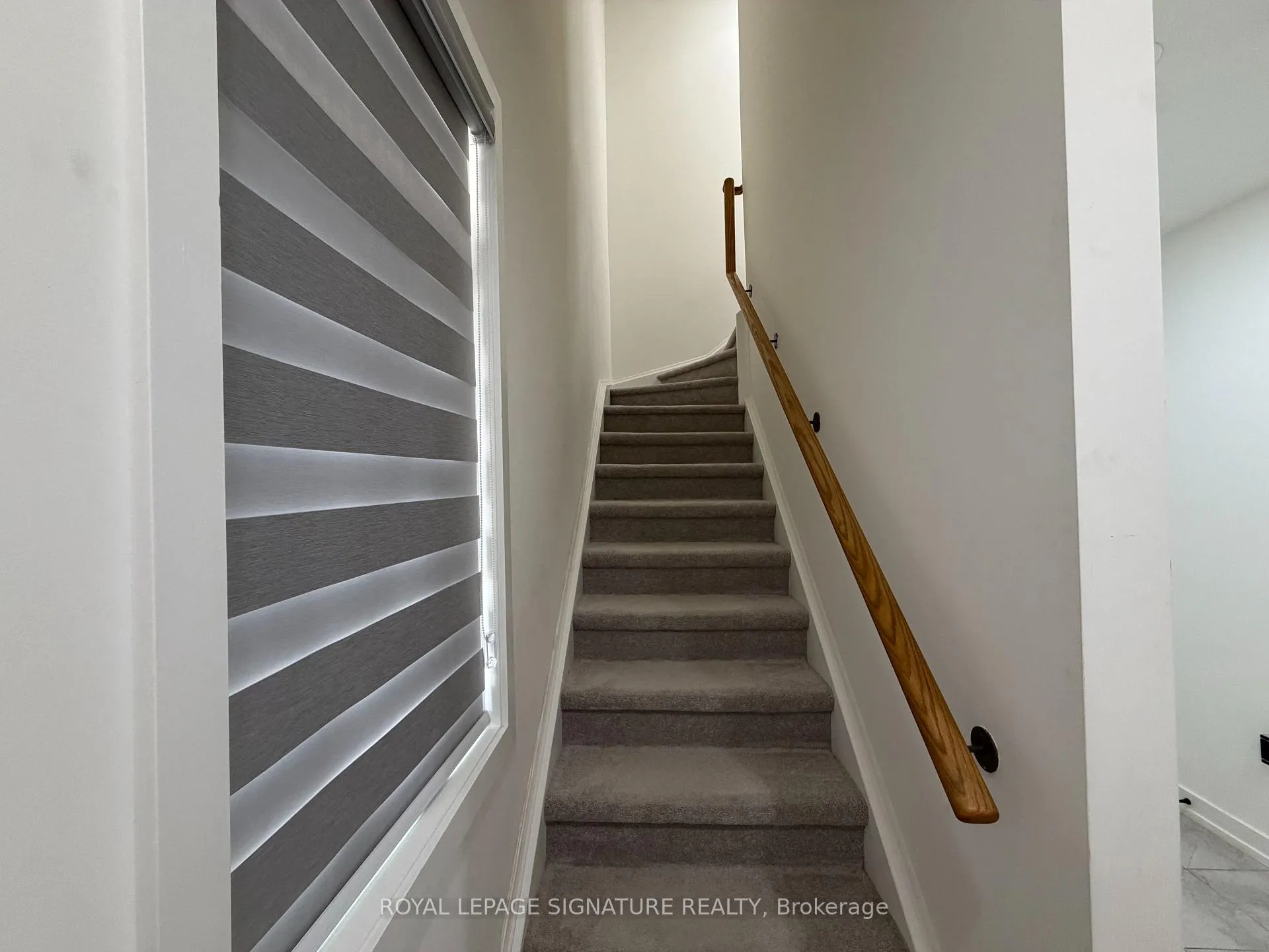 Photo 10 of 2 Beliveau Street, Vaughan, Vaughan Grove — HOMEH