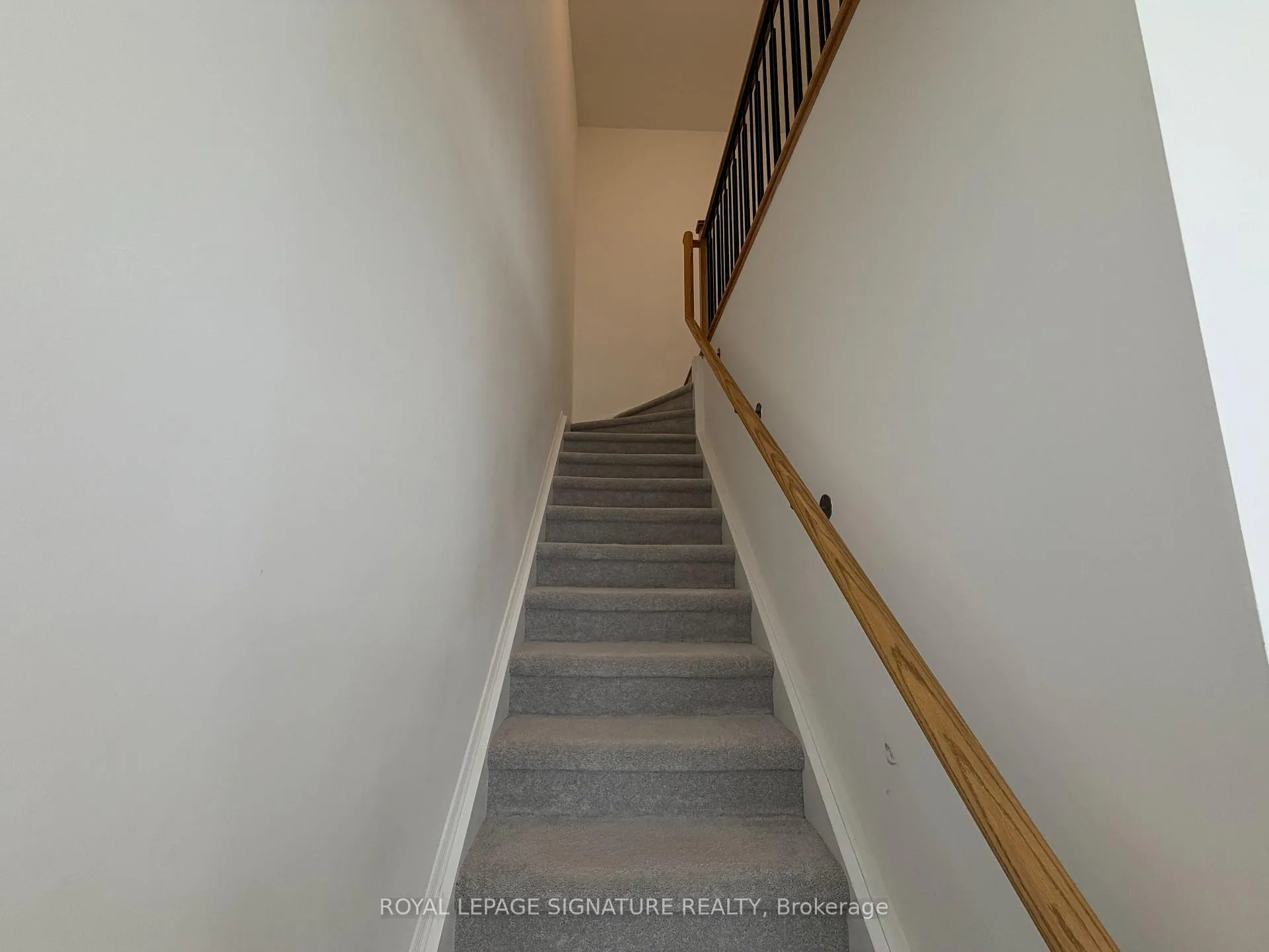 Photo 19 of 2 Beliveau Street, Vaughan, Vaughan Grove — HOMEH