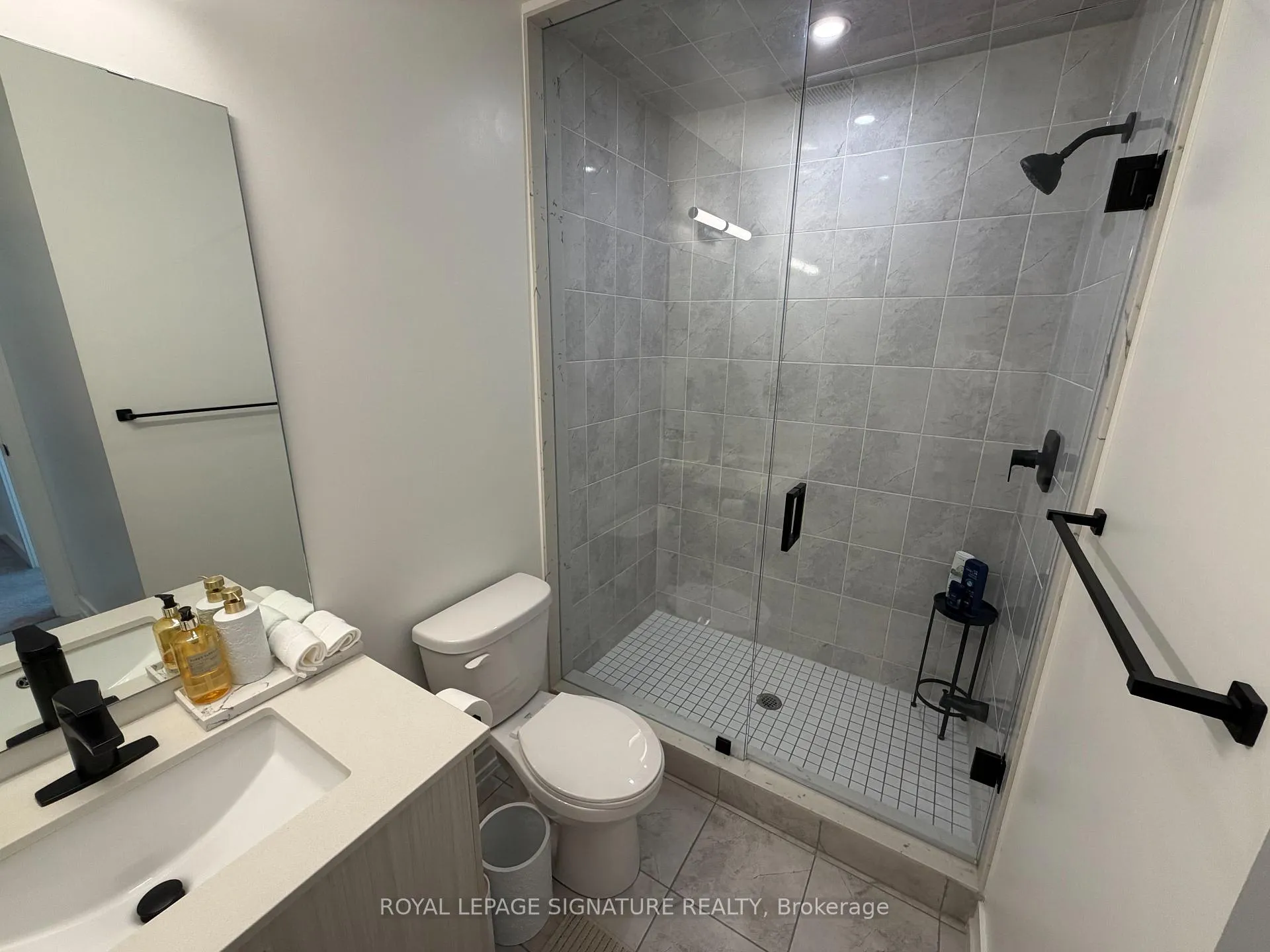 Photo 24 of 2 Beliveau Street, Vaughan, Vaughan Grove — HOMEH