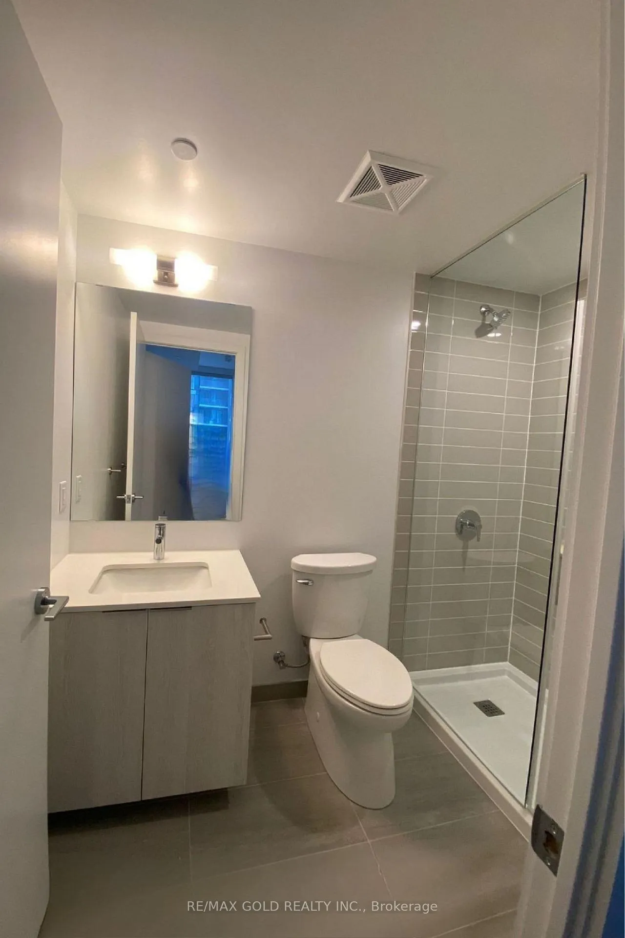 Photo 9 of Unit 1708, 357 King Street W, Toronto, Waterfront Communities — HOMEH