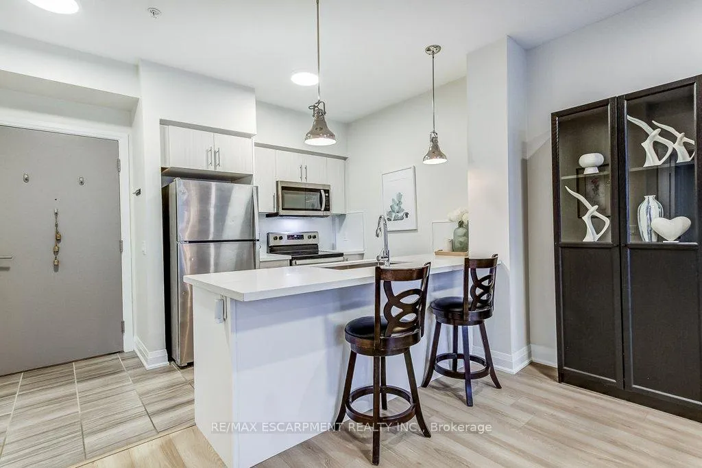 Photo 8 of Unit 201, 16 Concord Place, Grimsby, Grimsby Beach — HOMEH