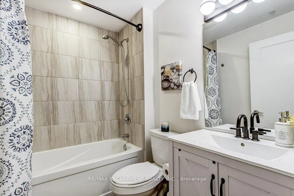 Photo 16 of Unit 201, 16 Concord Place, Grimsby, Grimsby Beach — HOMEH