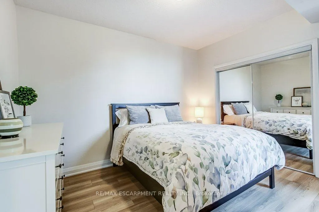 Photo 18 of Unit 201, 16 Concord Place, Grimsby, Grimsby Beach — HOMEH