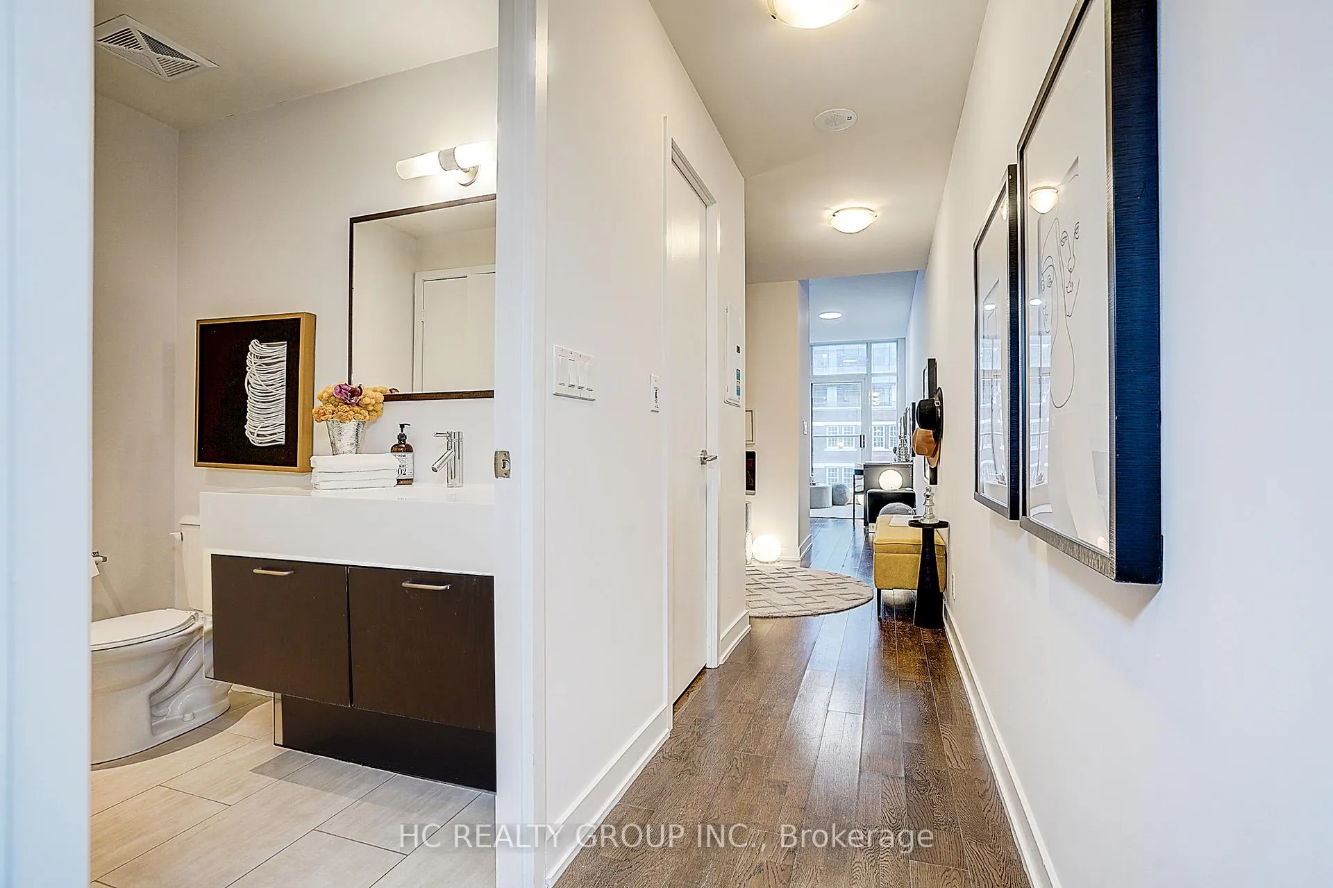 Photo 7 of Unit 705, 21 Nelson Street, Toronto, Waterfront Communities — HOMEH