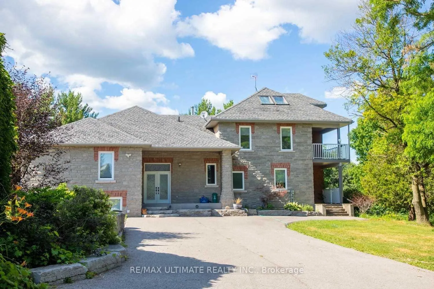 Photo 1 of 6472 Country Lane, Whitby, Rural Whitby — HOMEH