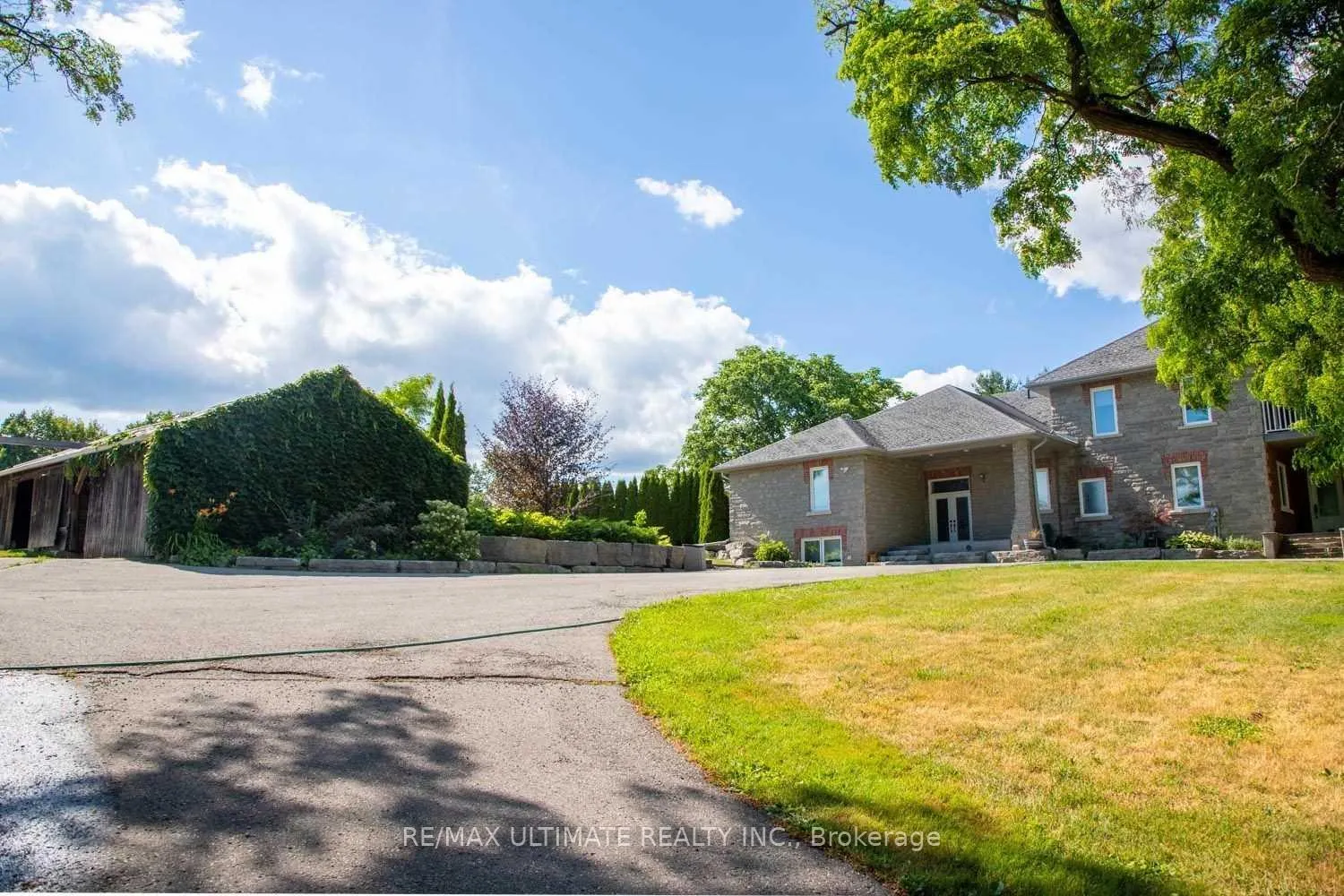 Photo 2 of 6472 Country Lane, Whitby, Rural Whitby — HOMEH