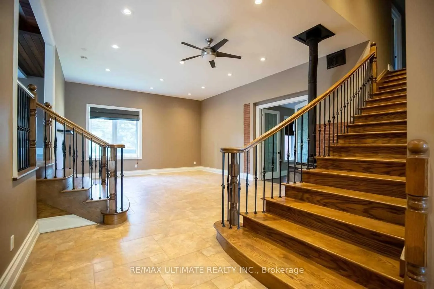 Photo 3 of 6472 Country Lane, Whitby, Rural Whitby — HOMEH