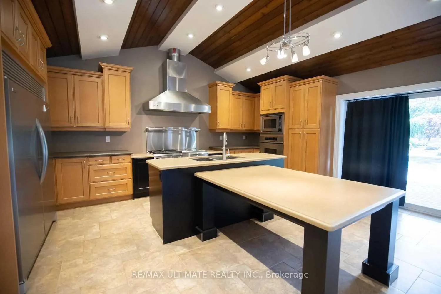 Photo 7 of 6472 Country Lane, Whitby, Rural Whitby — HOMEH