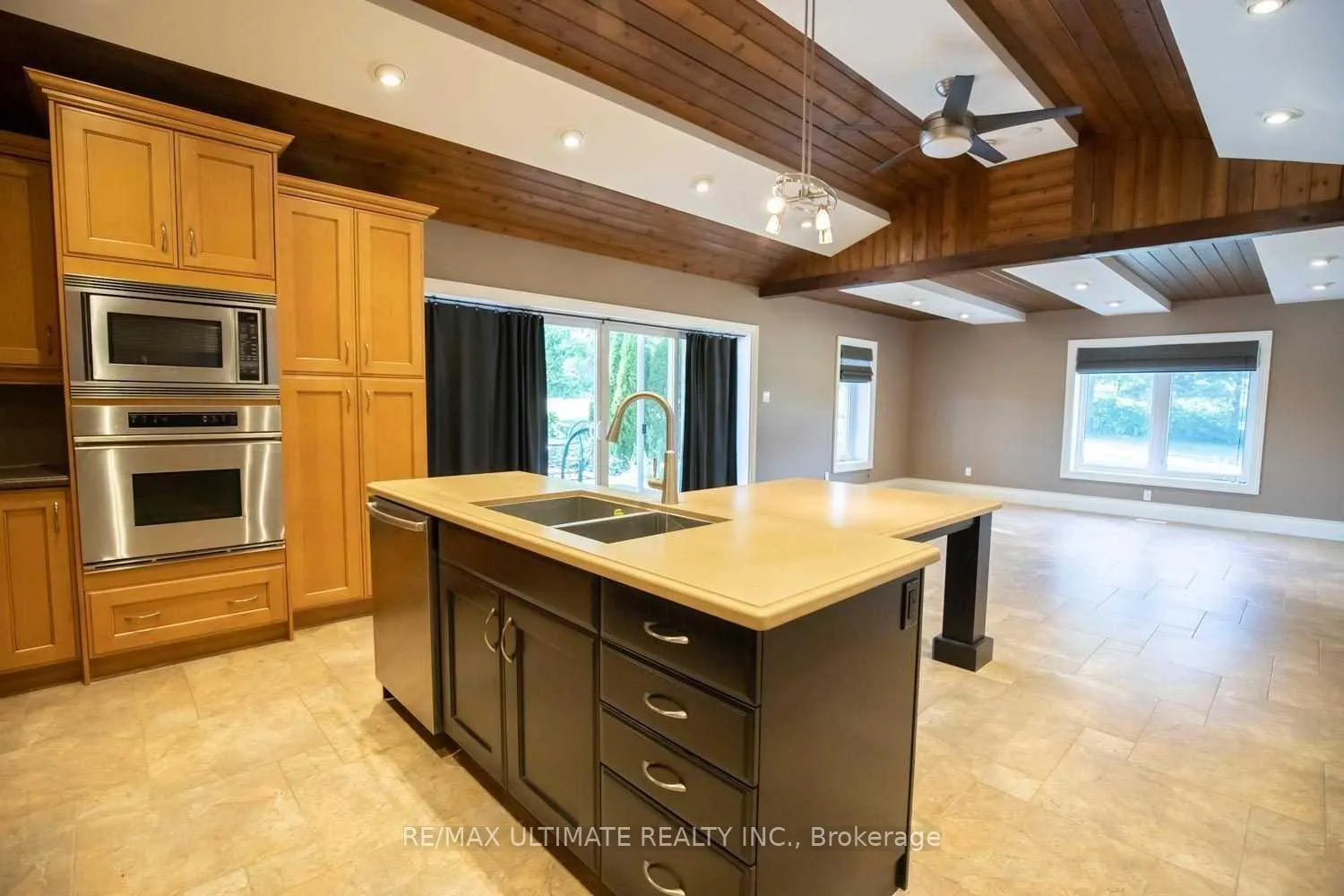 Photo 10 of 6472 Country Lane, Whitby, Rural Whitby — HOMEH
