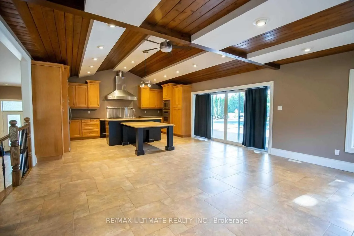 Photo 12 of 6472 Country Lane, Whitby, Rural Whitby — HOMEH