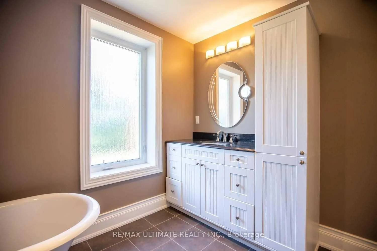 Photo 14 of 6472 Country Lane, Whitby, Rural Whitby — HOMEH