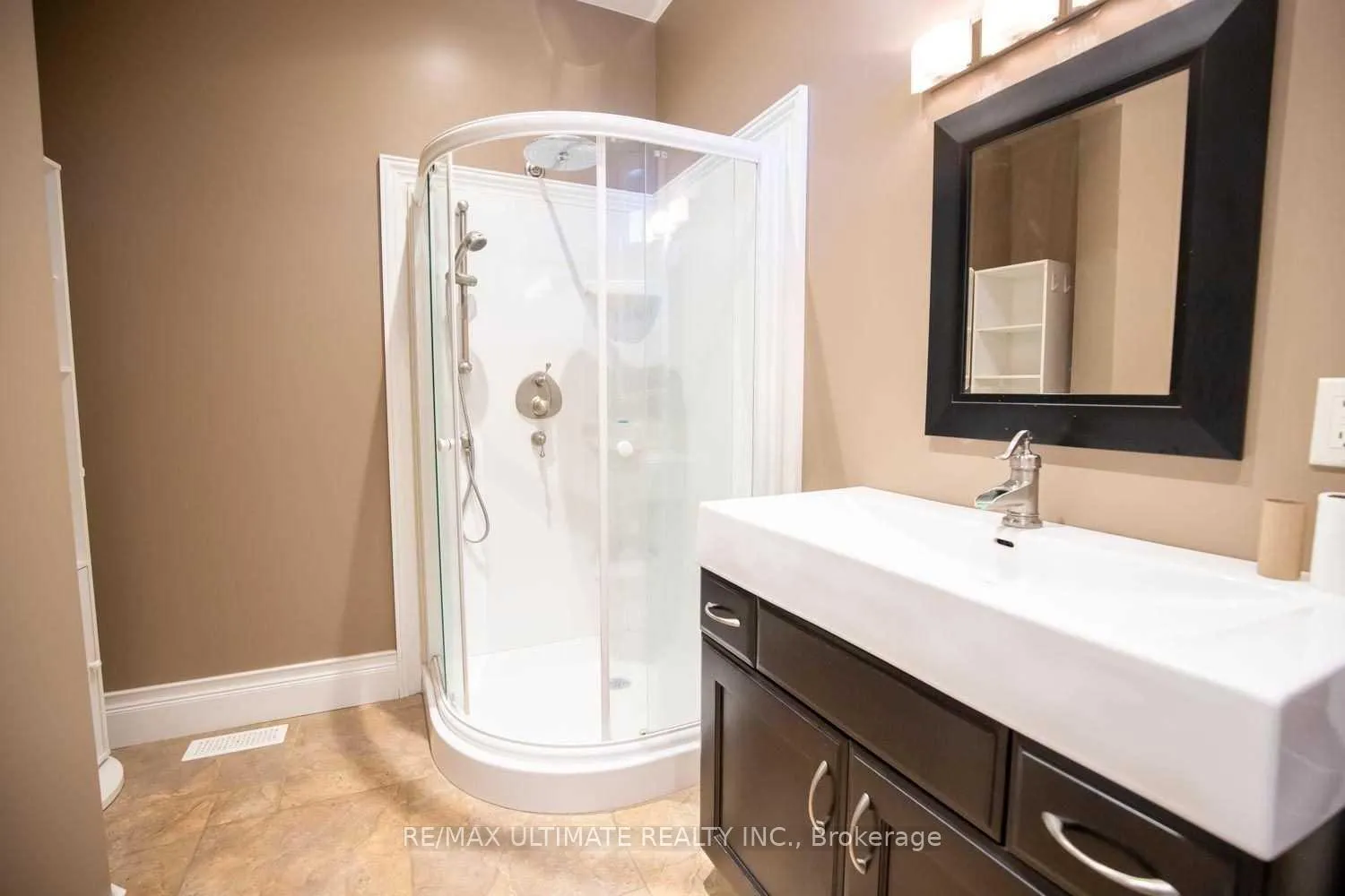 Photo 22 of 6472 Country Lane, Whitby, Rural Whitby — HOMEH