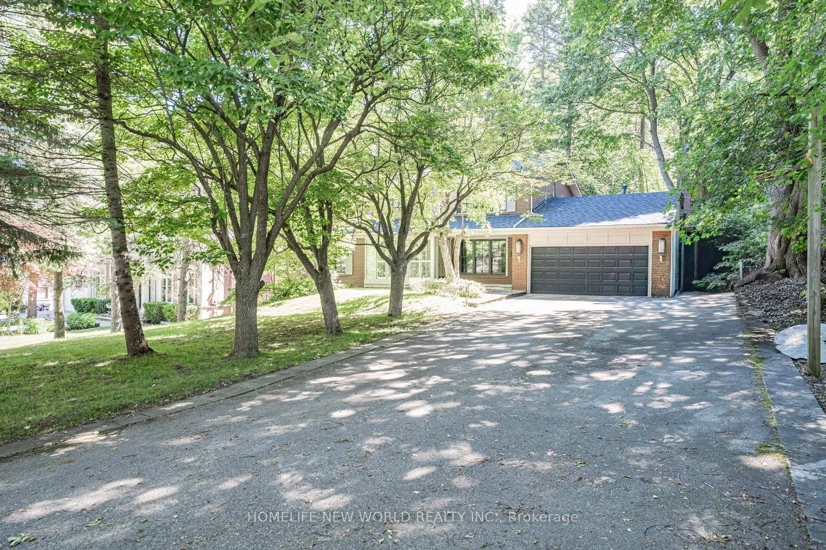Photo 3 of 1 Campbell Crescent, North York, Bridle Path-Sunnybrook-York Mills — HOMEH