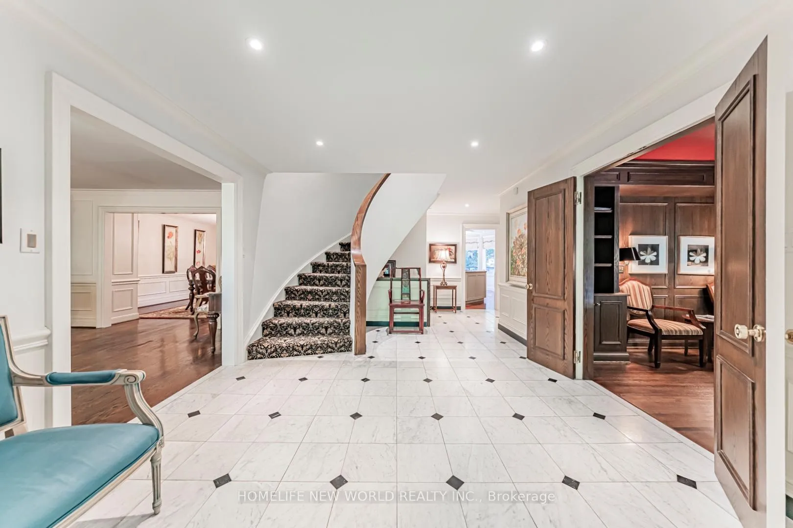 Photo 4 of 1 Campbell Crescent, North York, Bridle Path-Sunnybrook-York Mills — HOMEH