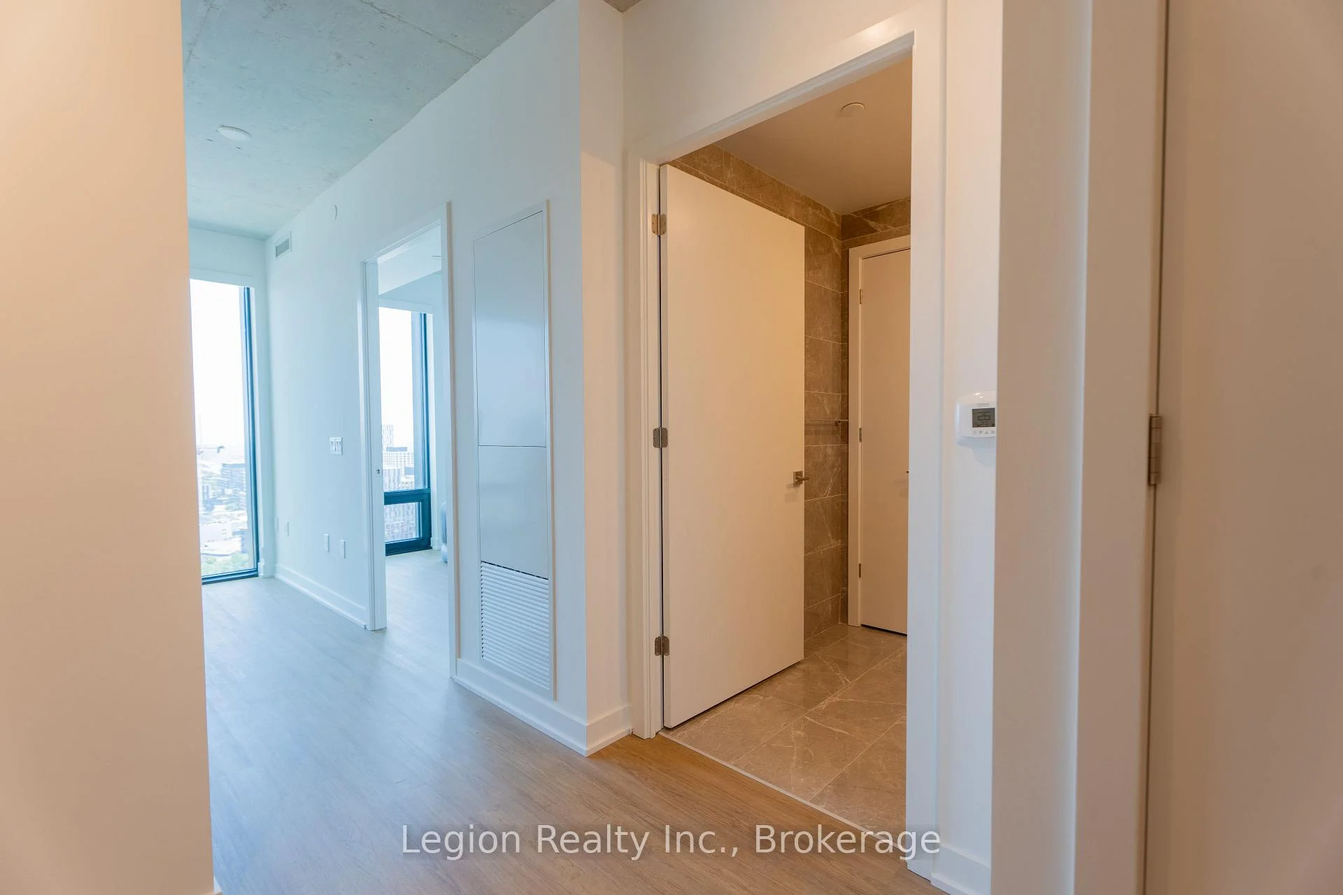 Photo 9 of Unit 2308, 284 King Street E, Toronto, Moss Park — HOMEH