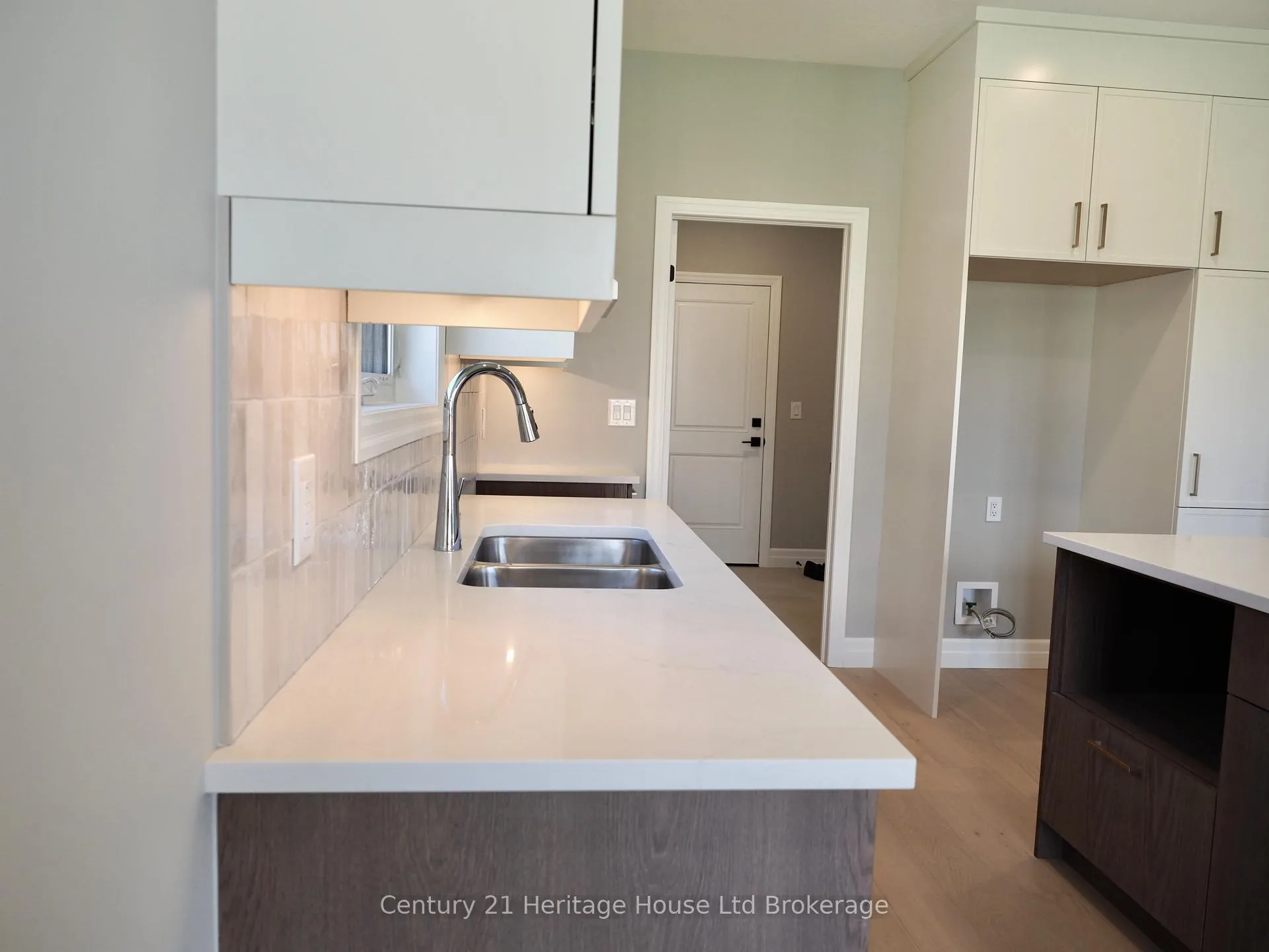 Photo 8 of 28 Sycamore Drive, Tillsonburg — HOMEH