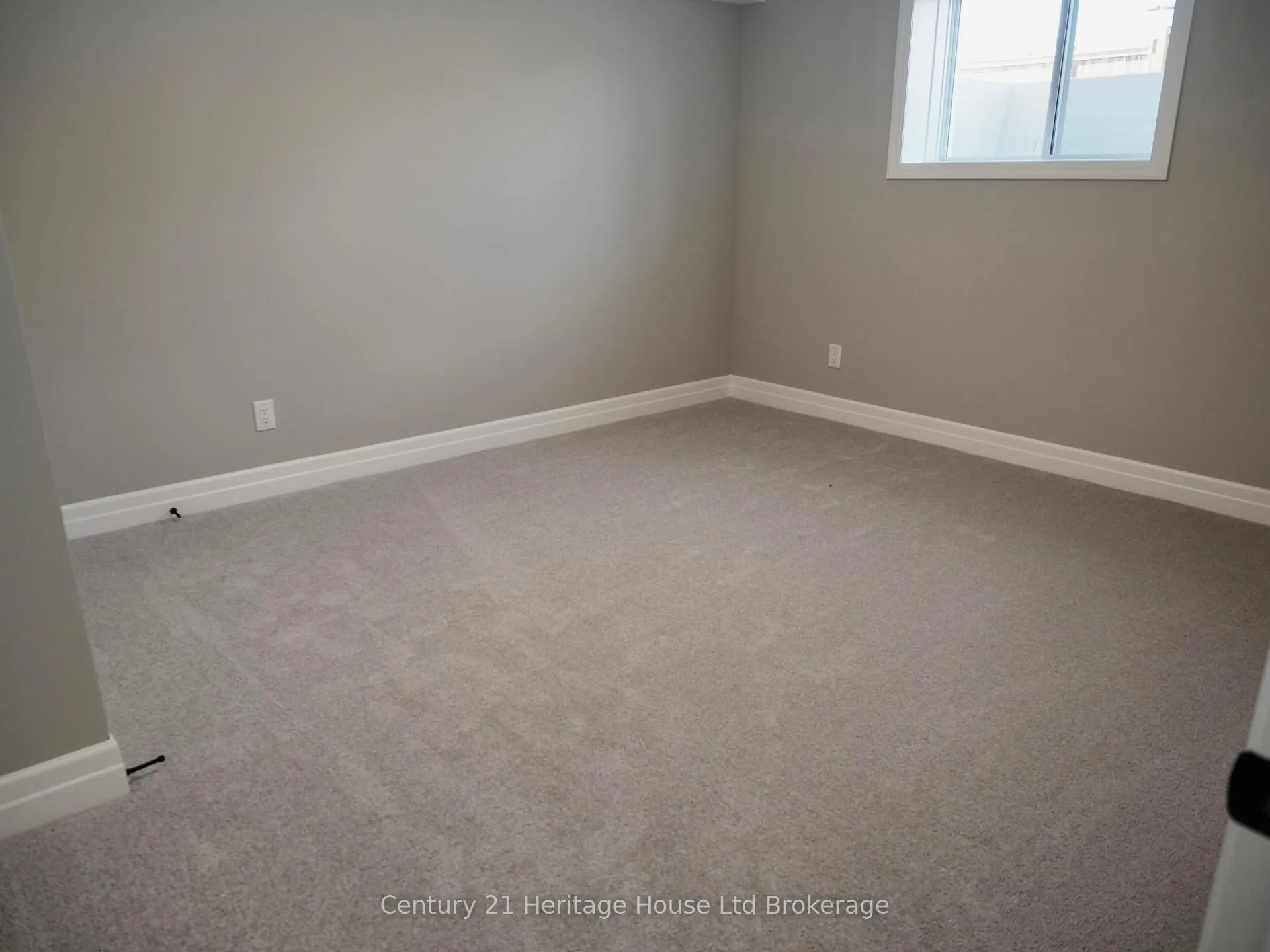 Photo 18 of 28 Sycamore Drive, Tillsonburg — HOMEH