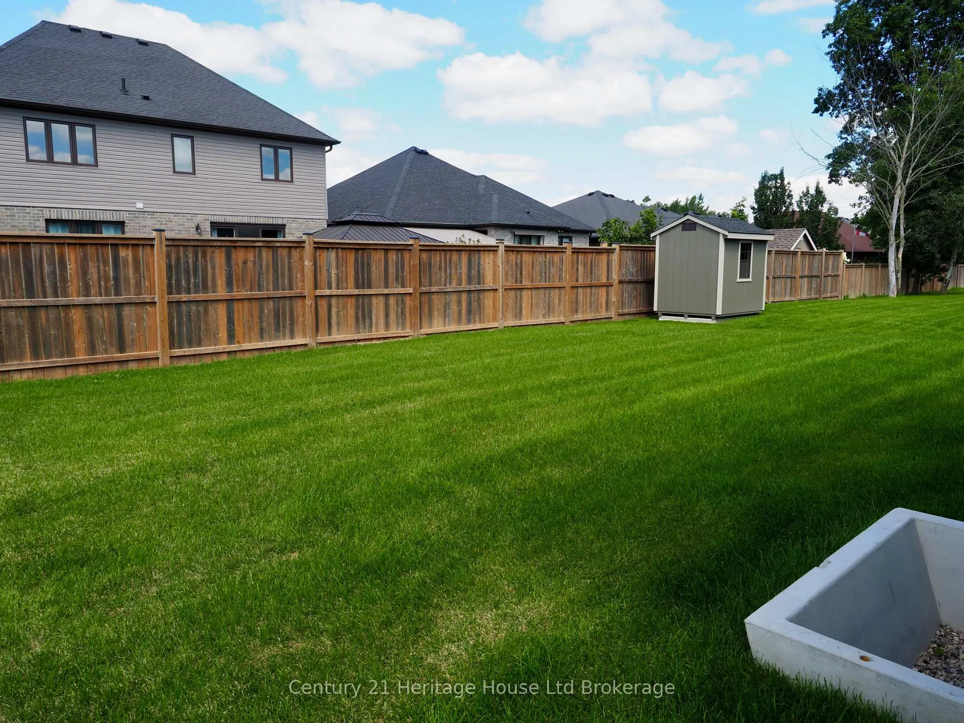 Photo 25 of 28 Sycamore Drive, Tillsonburg — HOMEH