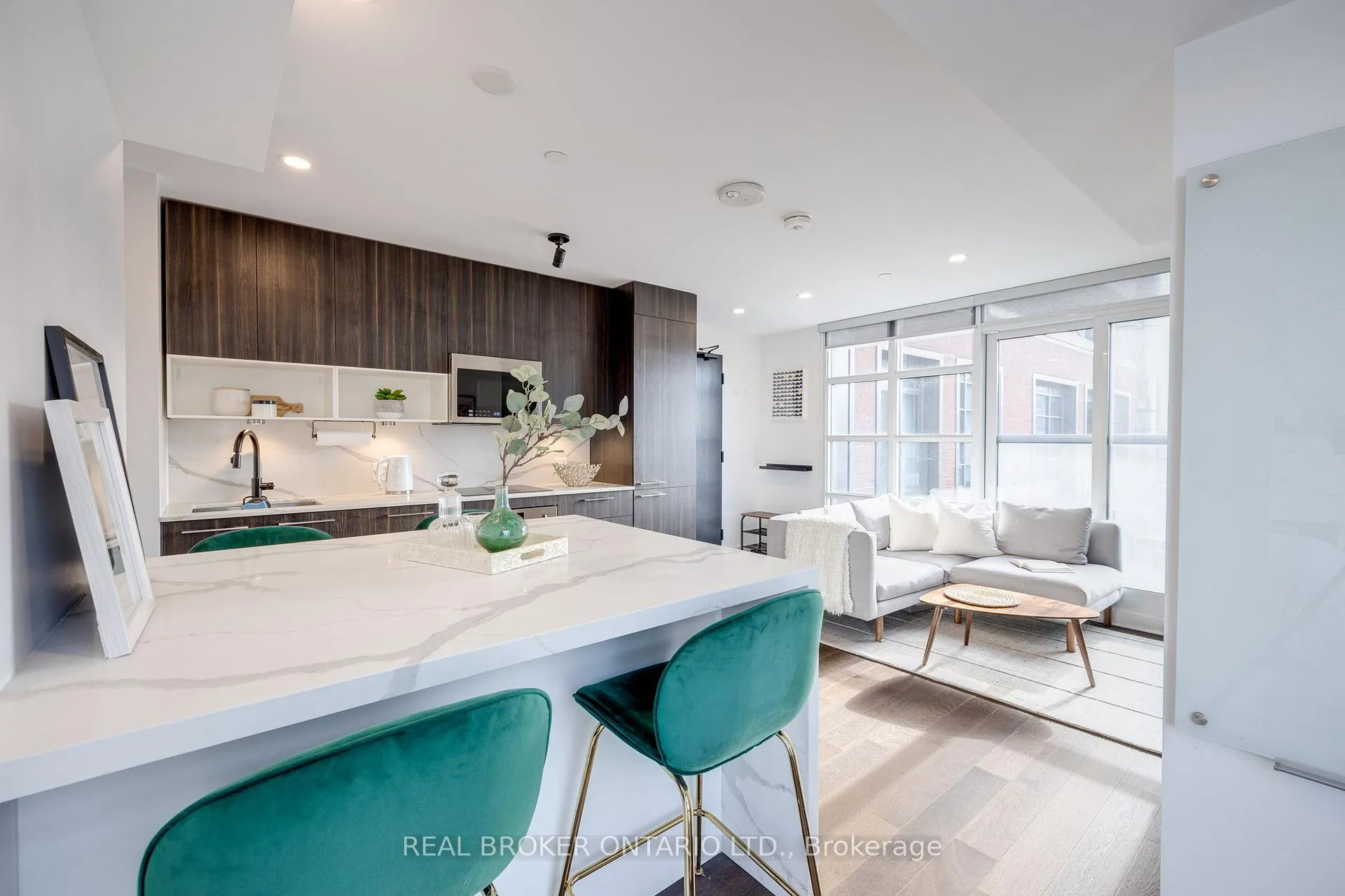 Photo 5 of Unit 1308, 501 Adelaide Street W, Toronto, Waterfront Communities — HOMEH