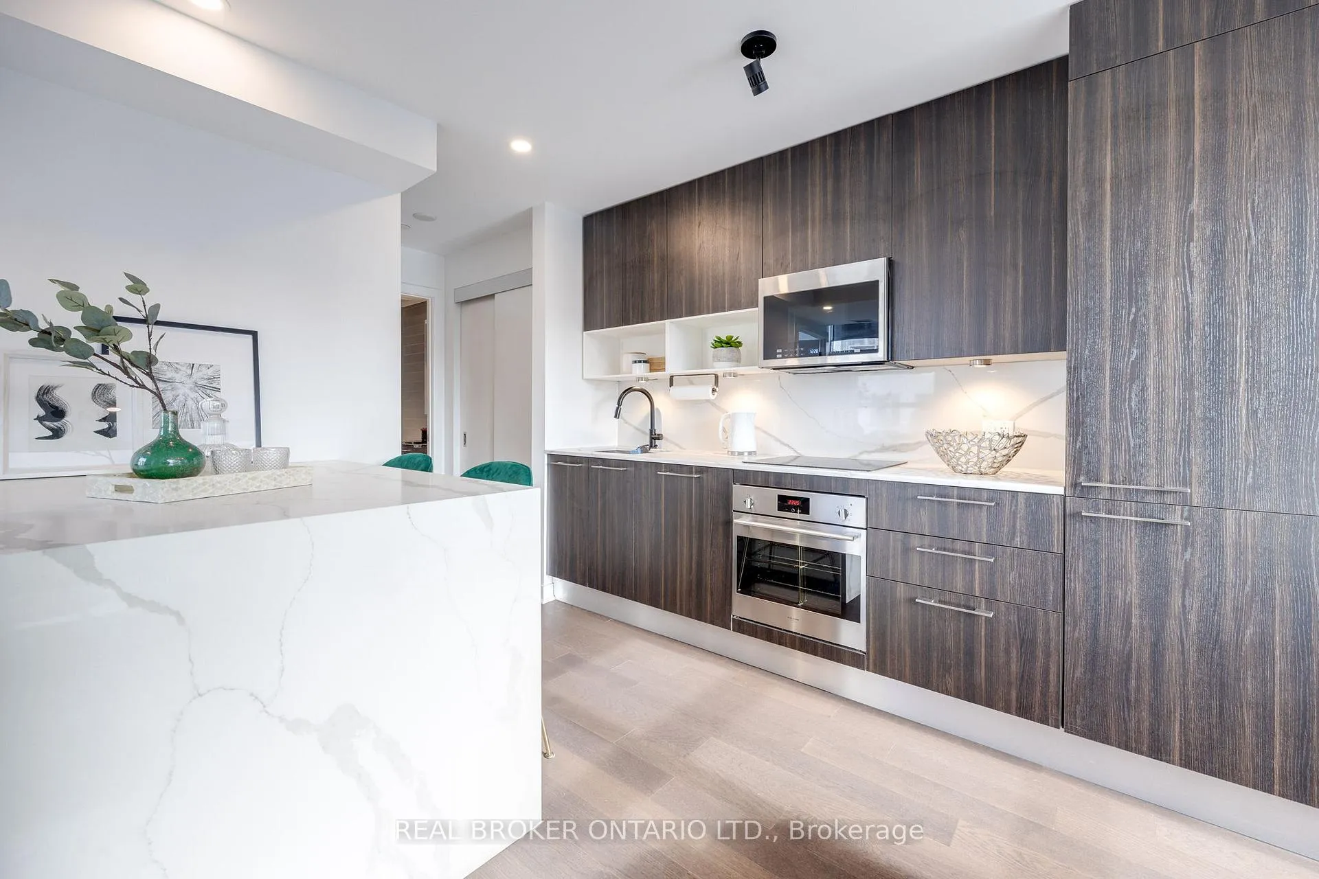 Photo 8 of Unit 1308, 501 Adelaide Street W, Toronto, Waterfront Communities — HOMEH