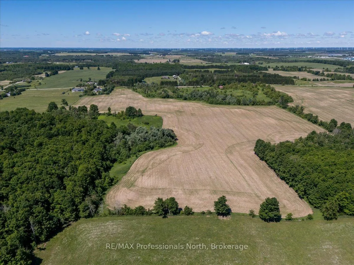 Photo 6 of 555463 Mono-Amaranth Townline, Mono, Rural Mono — HOMEH