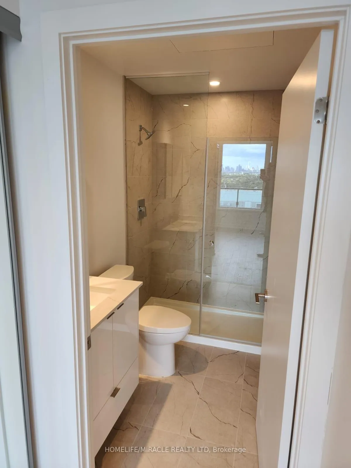 Photo 11 of Unit 2805, 1926 Lakeshore Boulevard W, Toronto, High Park-Swansea — HOMEH