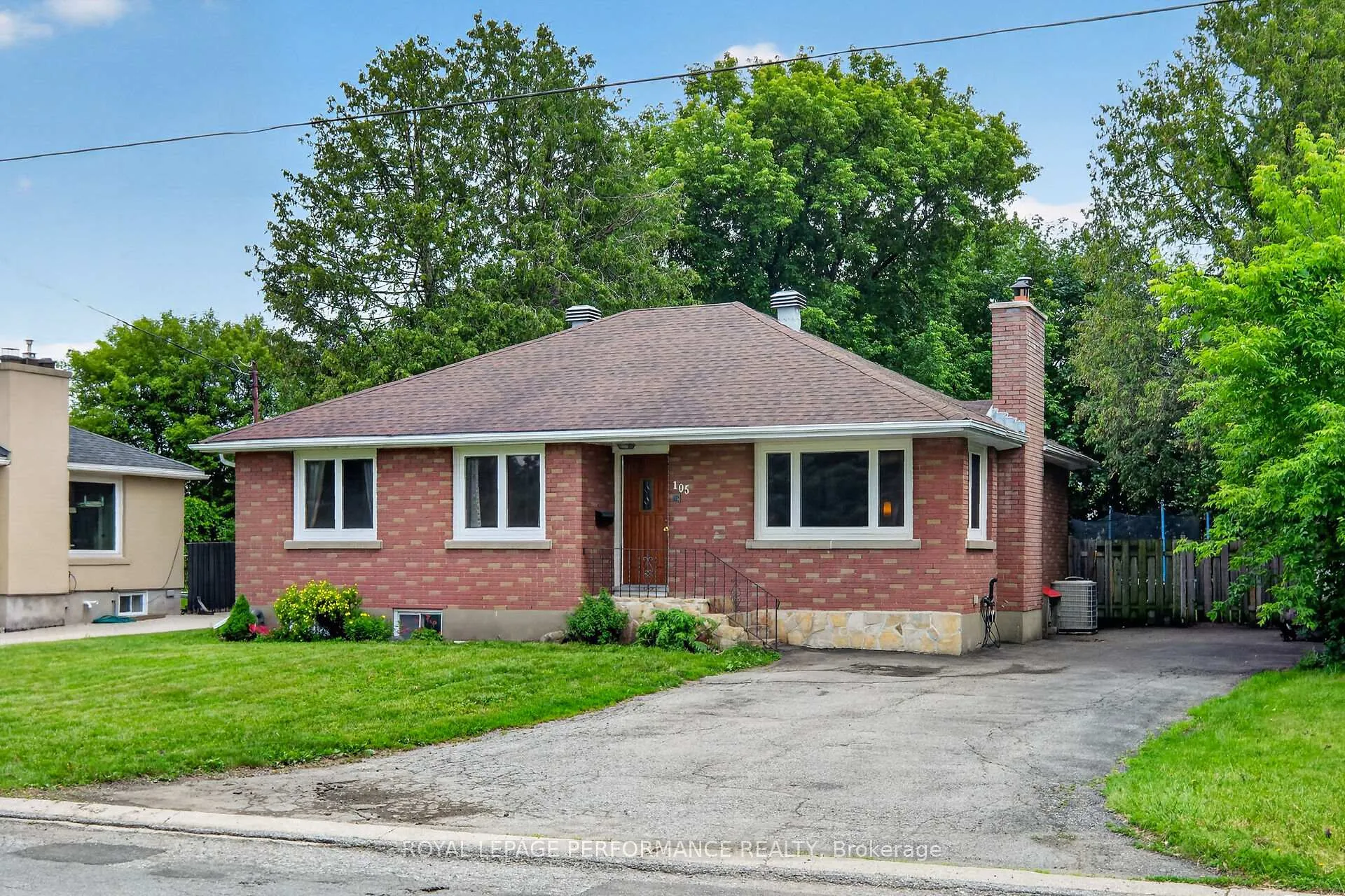 Photo 1 of 105 Crownhill Street, Ottawa, Cardinal Heights — HOMEH