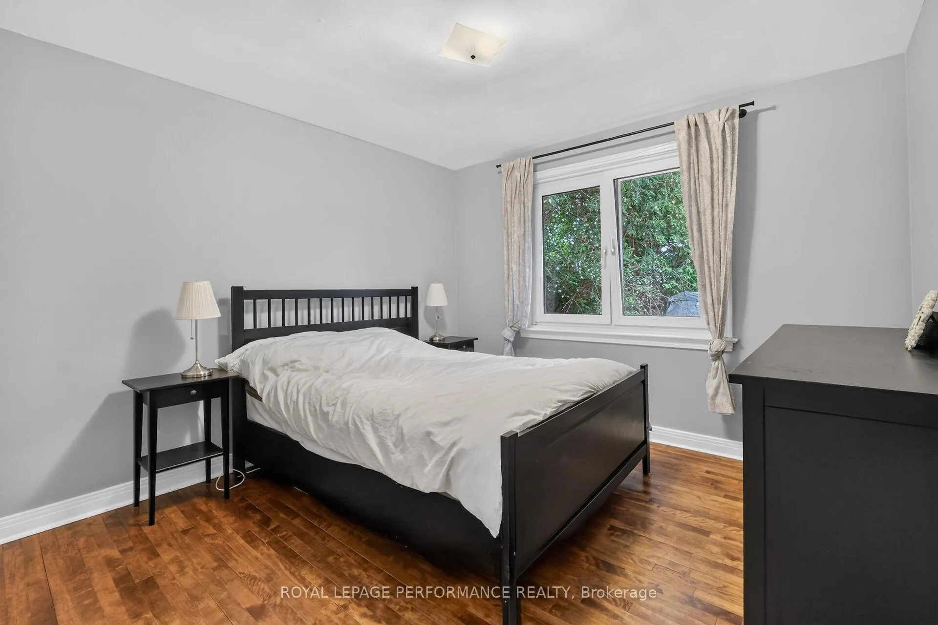 Photo 12 of 105 Crownhill Street, Ottawa, Cardinal Heights — HOMEH