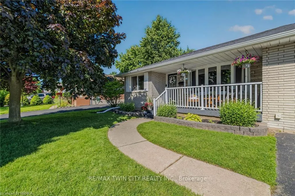 Photo 2 of 38 Brier Park Road, Brantford, Greenbrier — HOMEH