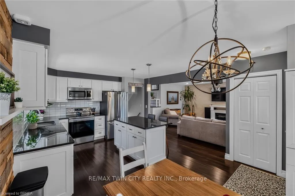 Photo 12 of 38 Brier Park Road, Brantford, Greenbrier — HOMEH