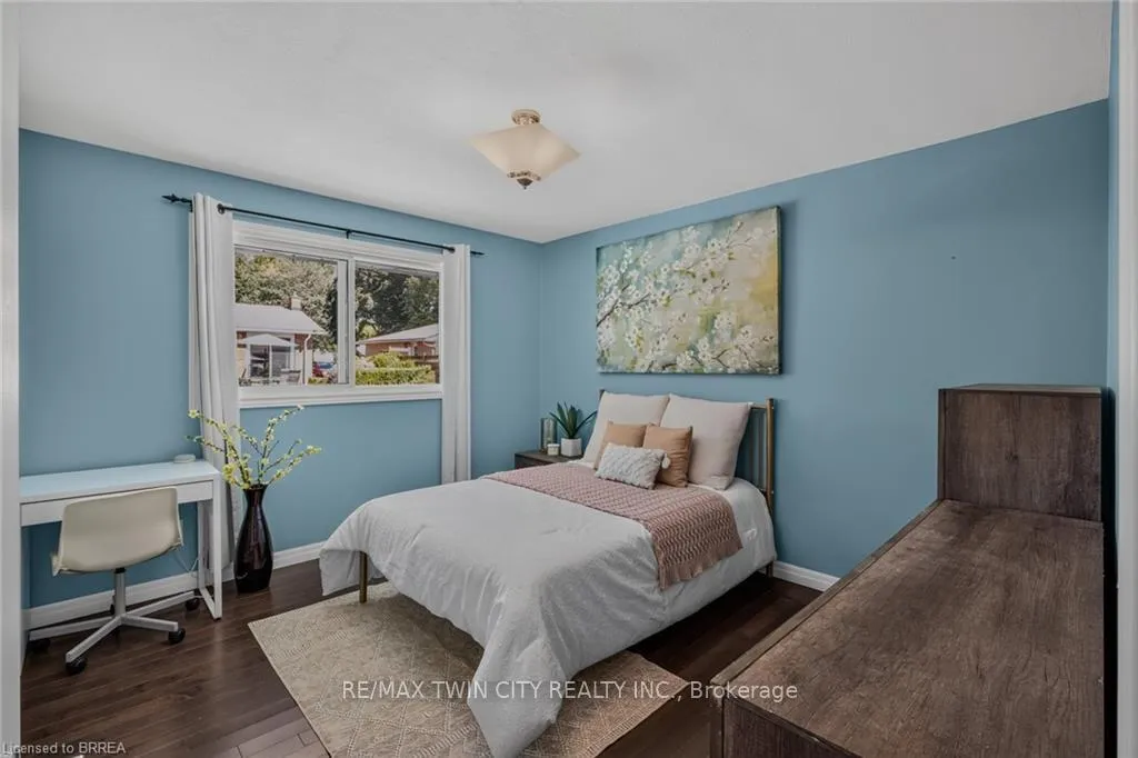 Photo 20 of 38 Brier Park Road, Brantford, Greenbrier — HOMEH
