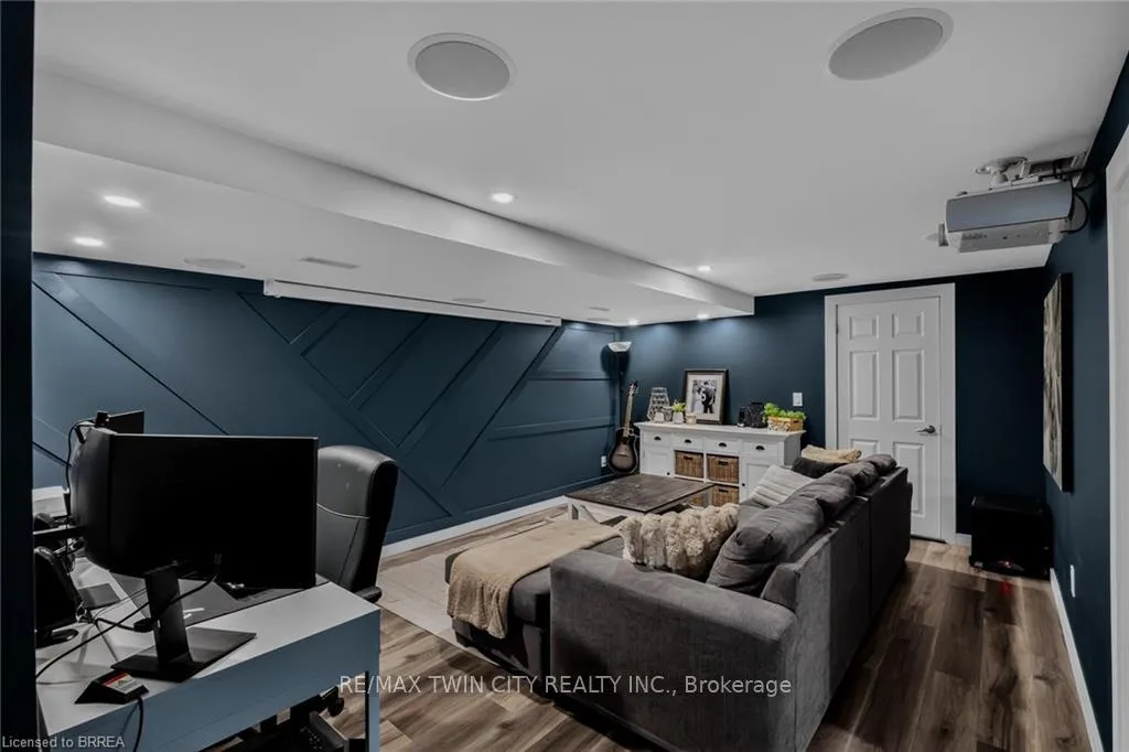 Photo 32 of 38 Brier Park Road, Brantford, Greenbrier — HOMEH