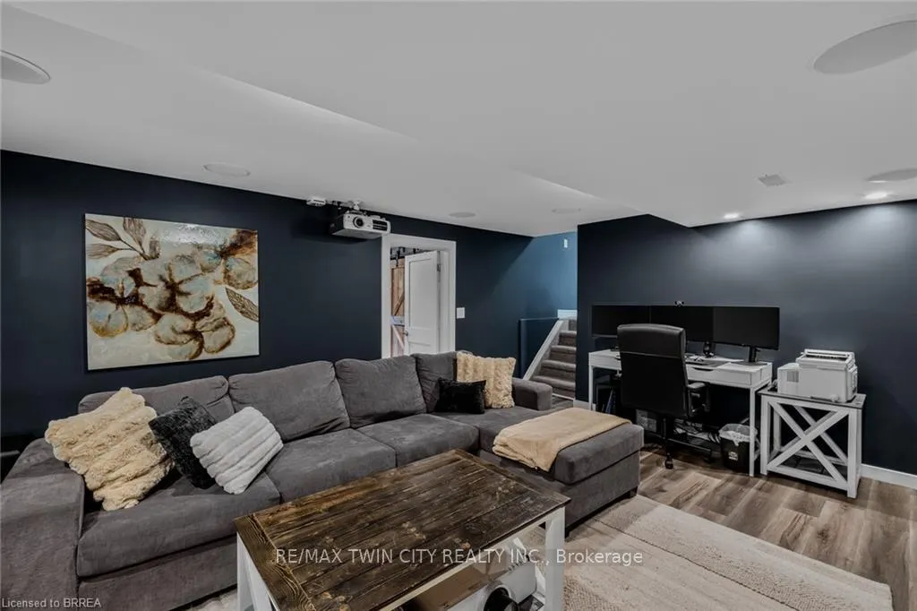 Photo 34 of 38 Brier Park Road, Brantford, Greenbrier — HOMEH