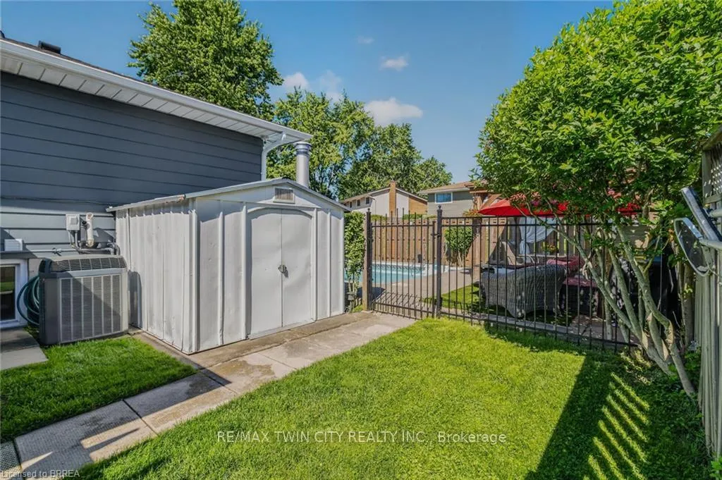 Photo 39 of 38 Brier Park Road, Brantford, Greenbrier — HOMEH