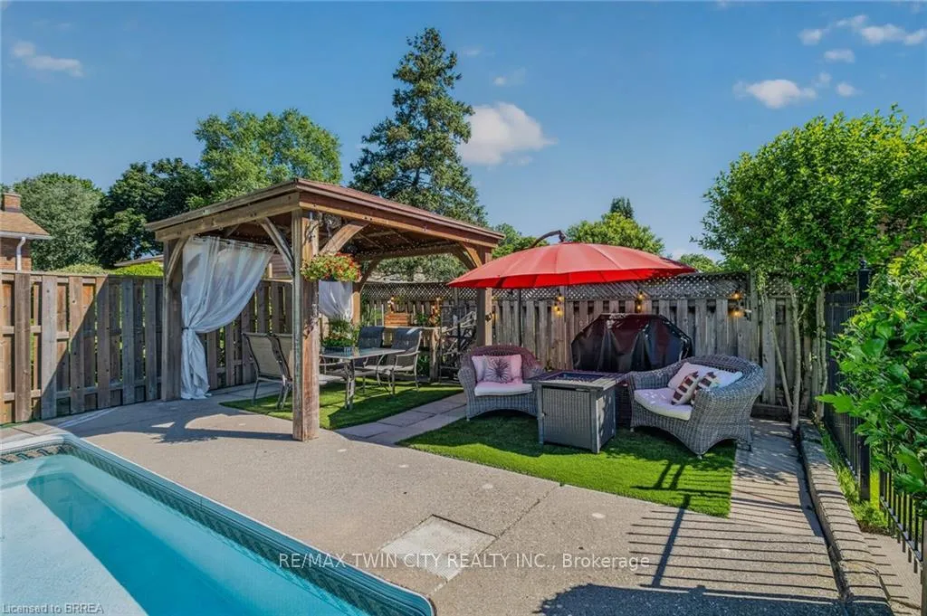 Photo 41 of 38 Brier Park Road, Brantford, Greenbrier — HOMEH
