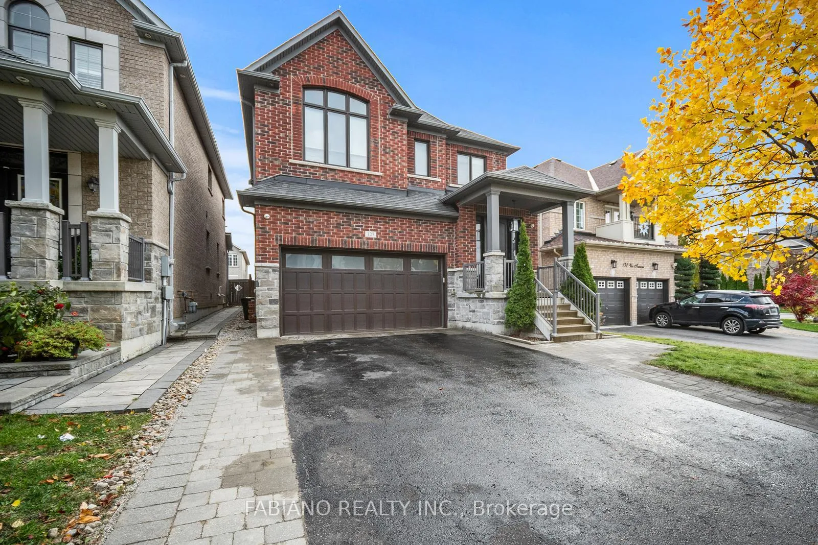 Photo 2 of 127 Via Toscana, Vaughan, Vellore Village — HOMEH