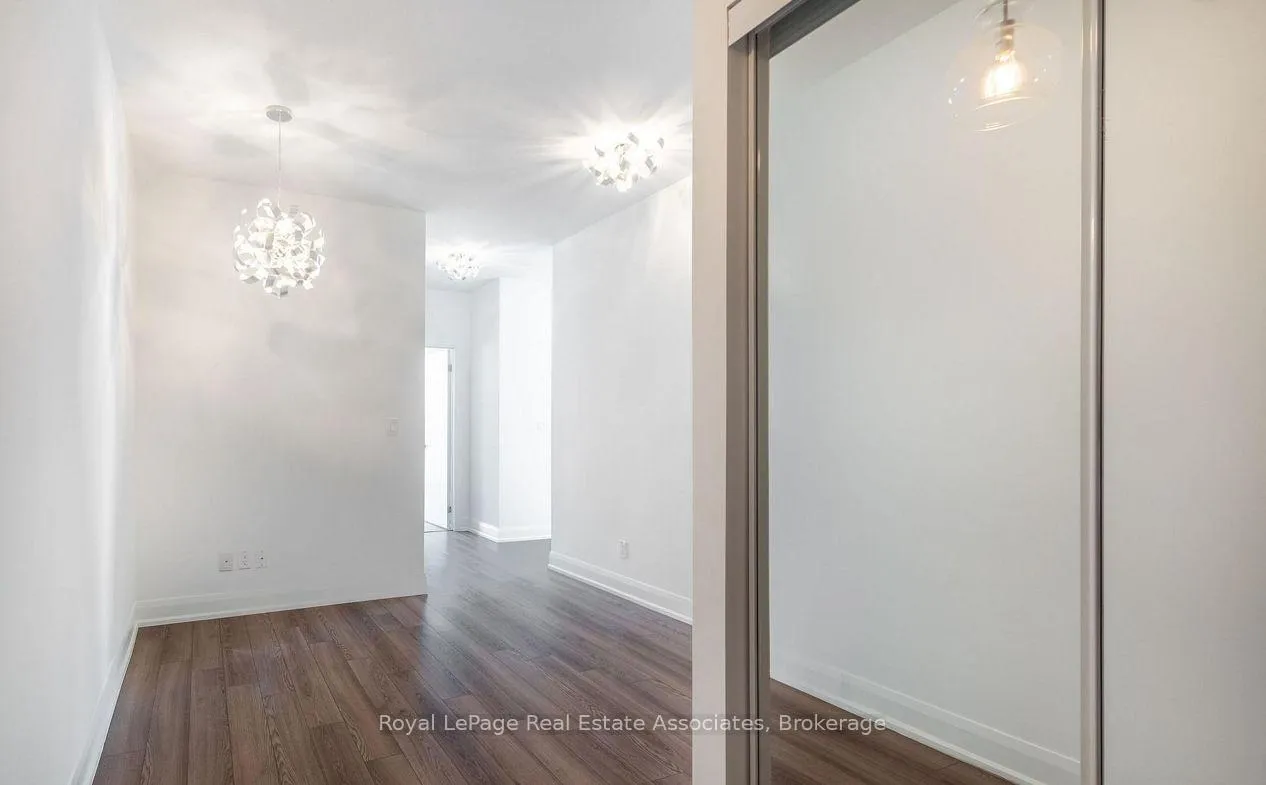 Photo 7 of Unit 3507, 2910 Hwy 7, Vaughan, Concord — HOMEH
