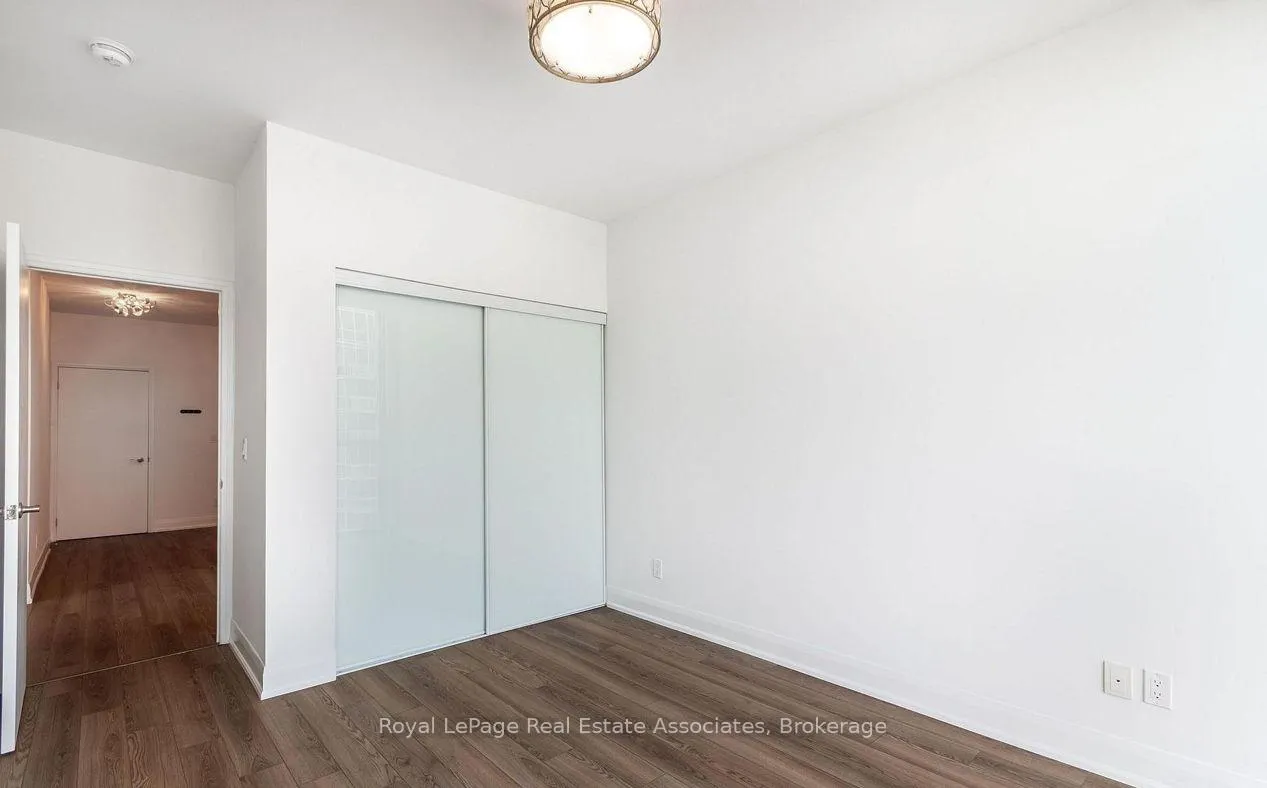 Photo 9 of Unit 3507, 2910 Hwy 7, Vaughan, Concord — HOMEH